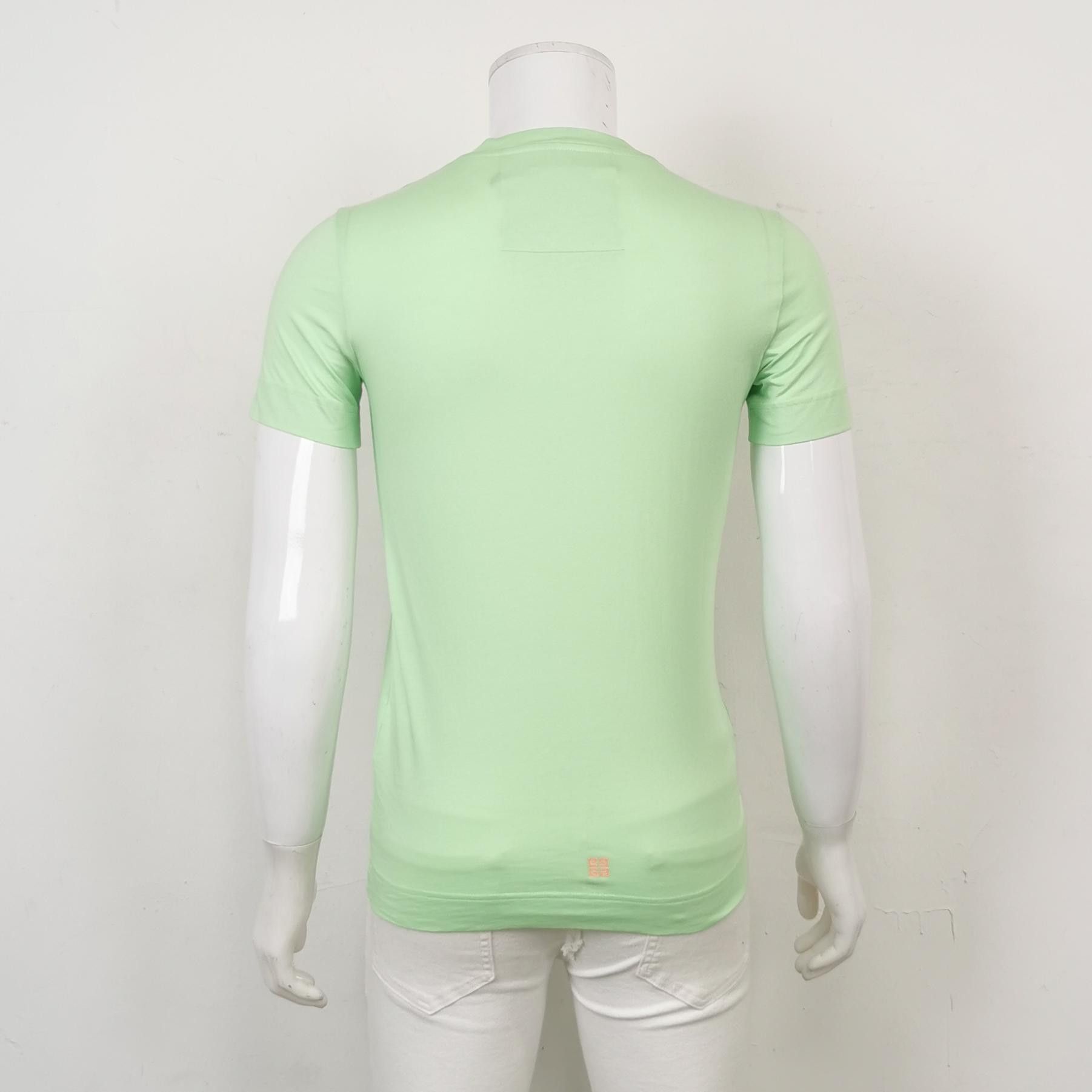 Givenchy Givenchy Men xxs Short Sleeve Shirts Size US XXS / EU 40 - 2 Thumbnail