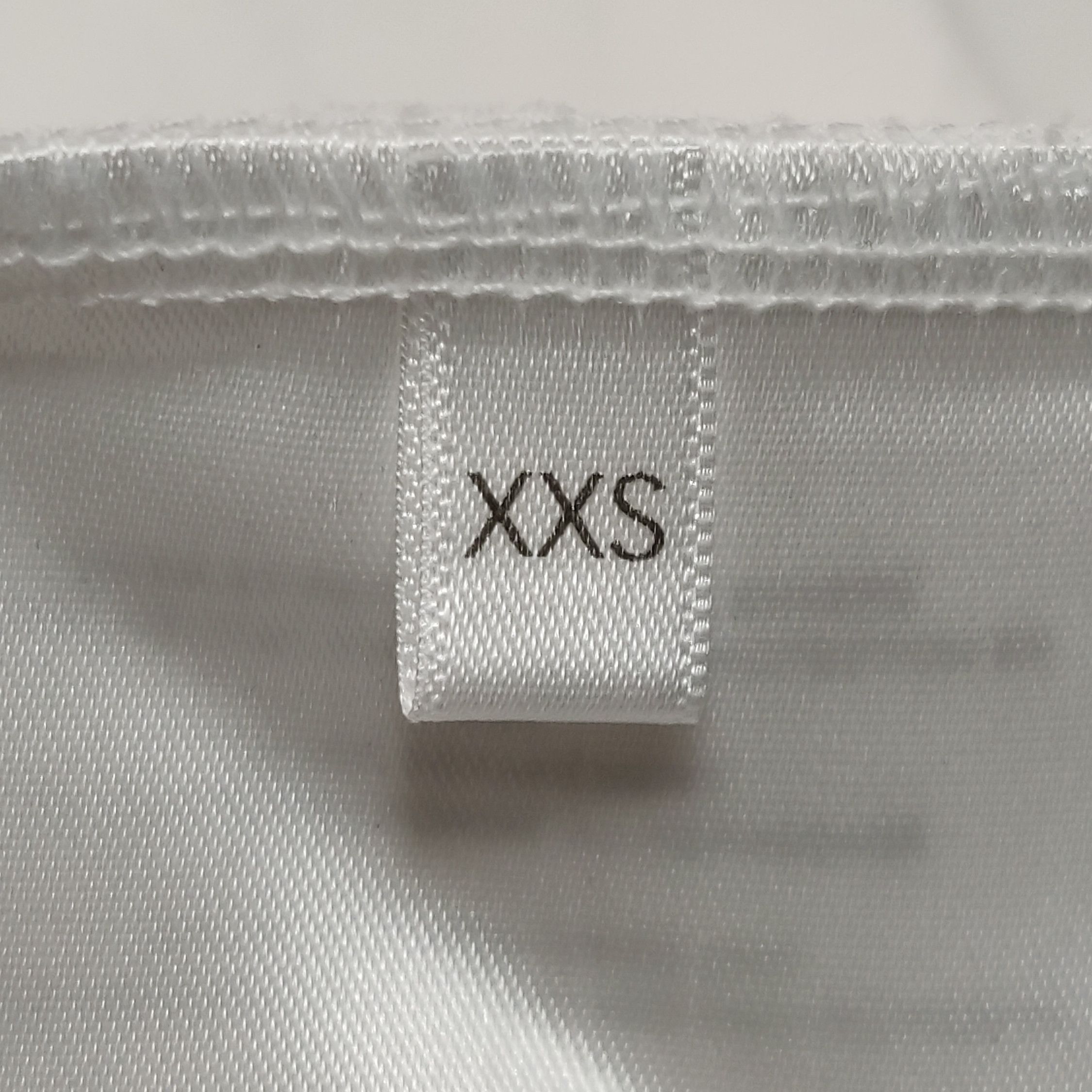 Givenchy Givenchy Men xxs Short Sleeve Shirts Size US XXS / EU 40 - 5 Thumbnail
