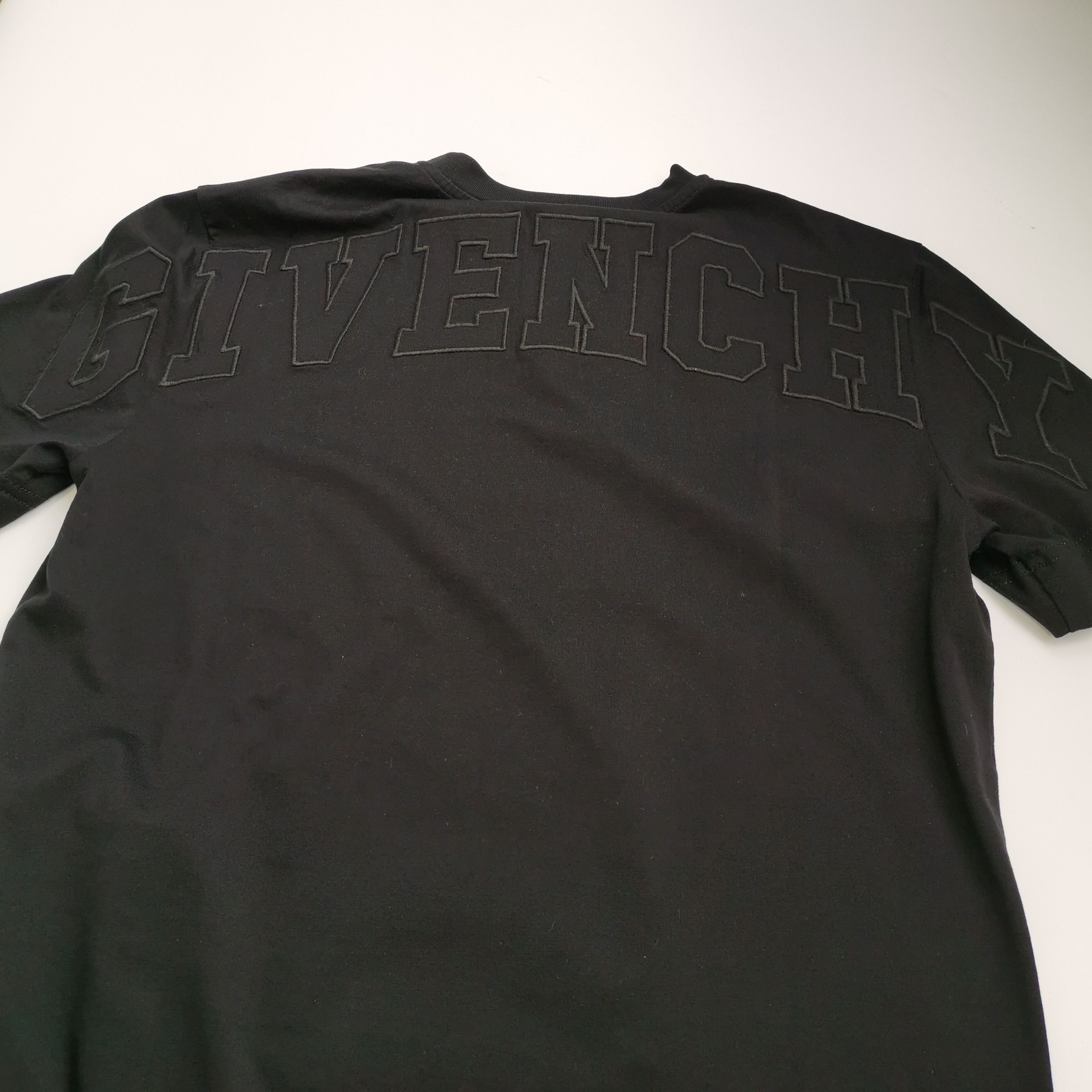 Givenchy Givenchy Men s Short Sleeve Shirts Size US S / EU 44-46 / 1 - 3 Thumbnail