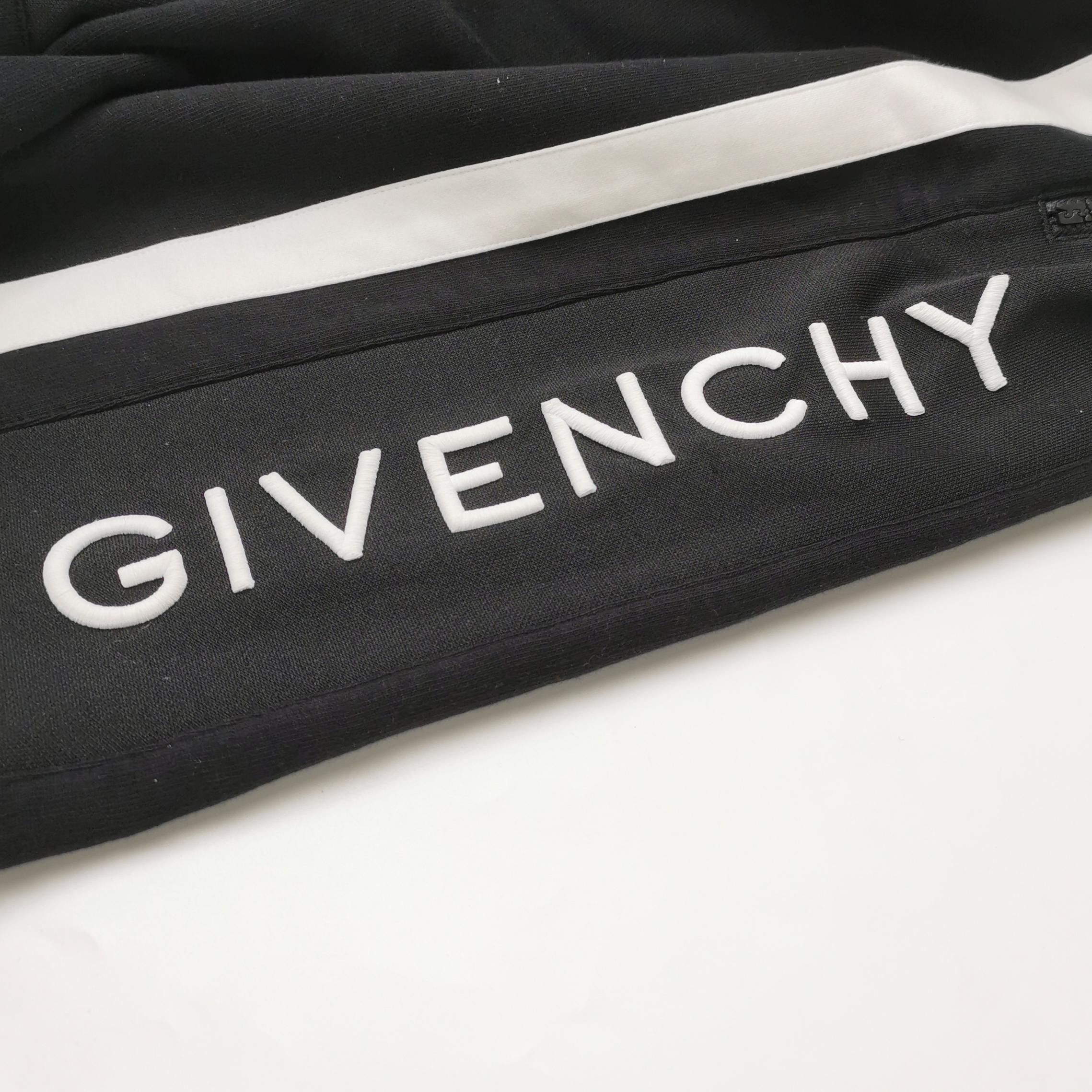 Givenchy Givenchy Men 30 Shorts Size US 30 / EU 46 - 3 Thumbnail
