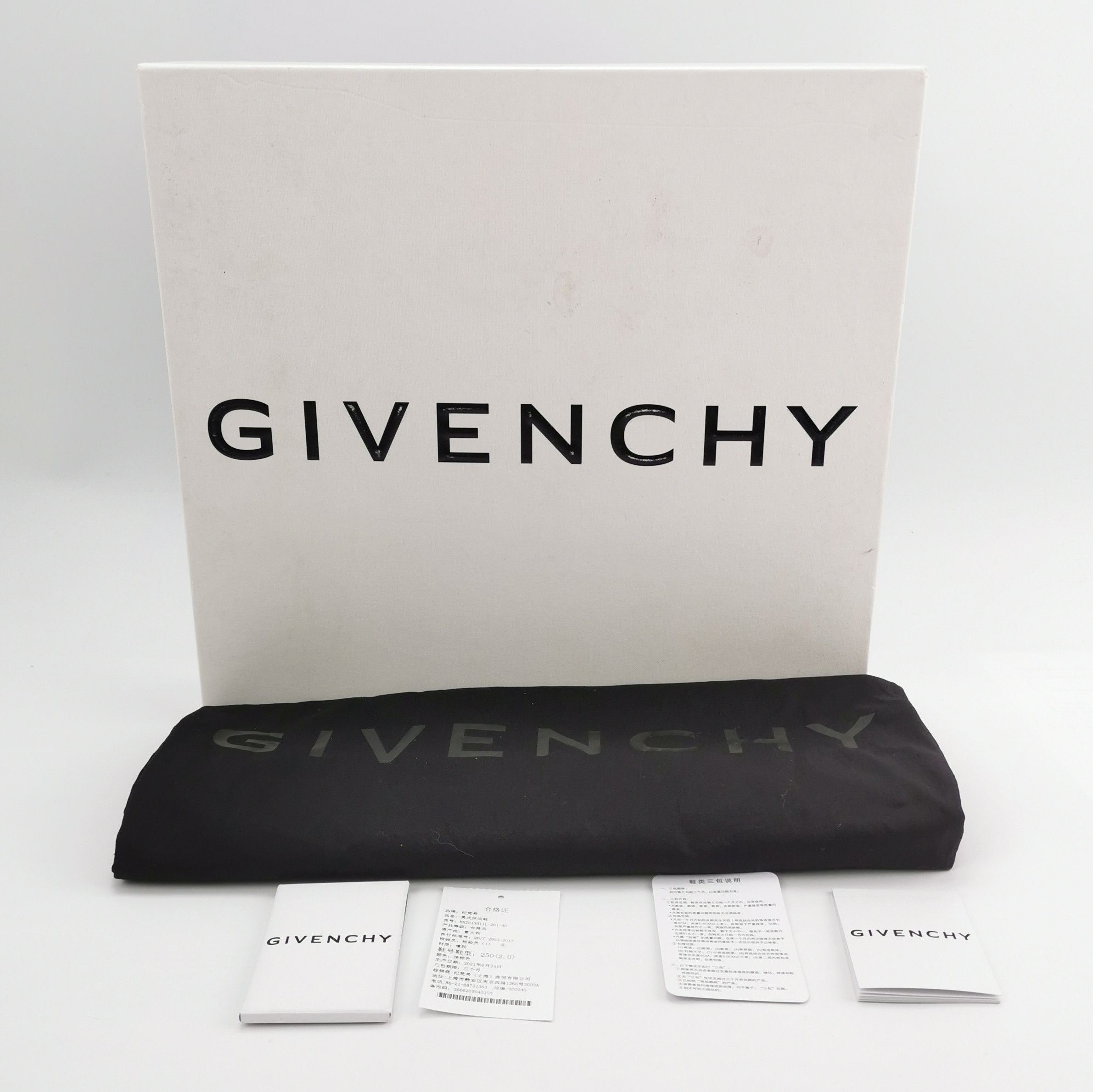 Givenchy Givenchy Men 7 Lowtop Sneakers Size US 7 / EU 40 - 6 Thumbnail