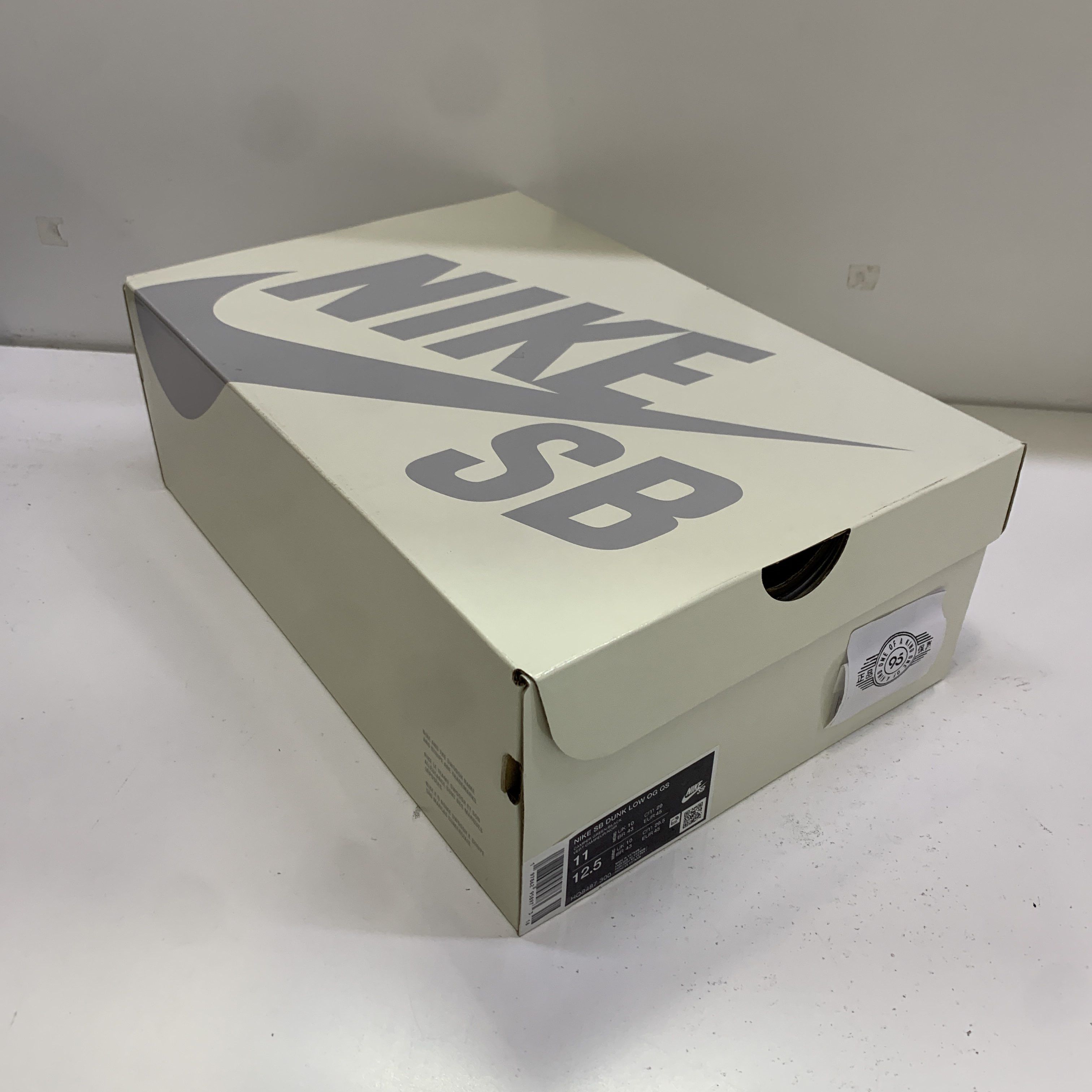 Nike Nike x Supreme SB Dunk Low Rammellzee Size 11 Size US 12 / EU 45 - 11 Thumbnail