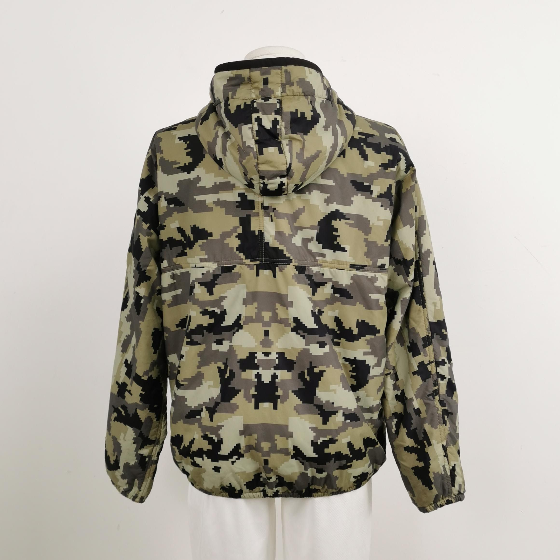 Givenchy Givenchy Men l Heavy Coats Size US L / EU 52-54 / 3 - 2 Thumbnail