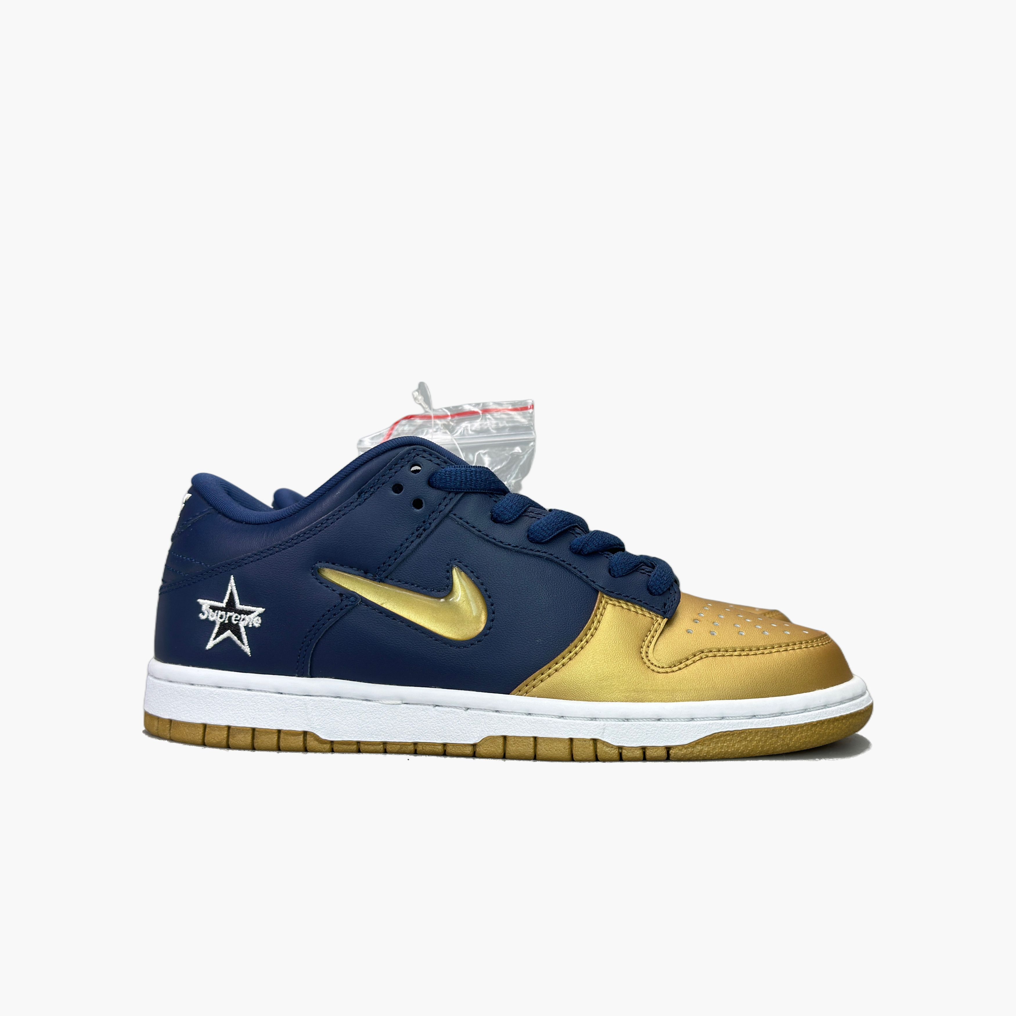 Nike Supreme x Nike Dunk Low SB Gold Navy Size US 5.5 Size US 5.5 / EU 38 - 4 Thumbnail