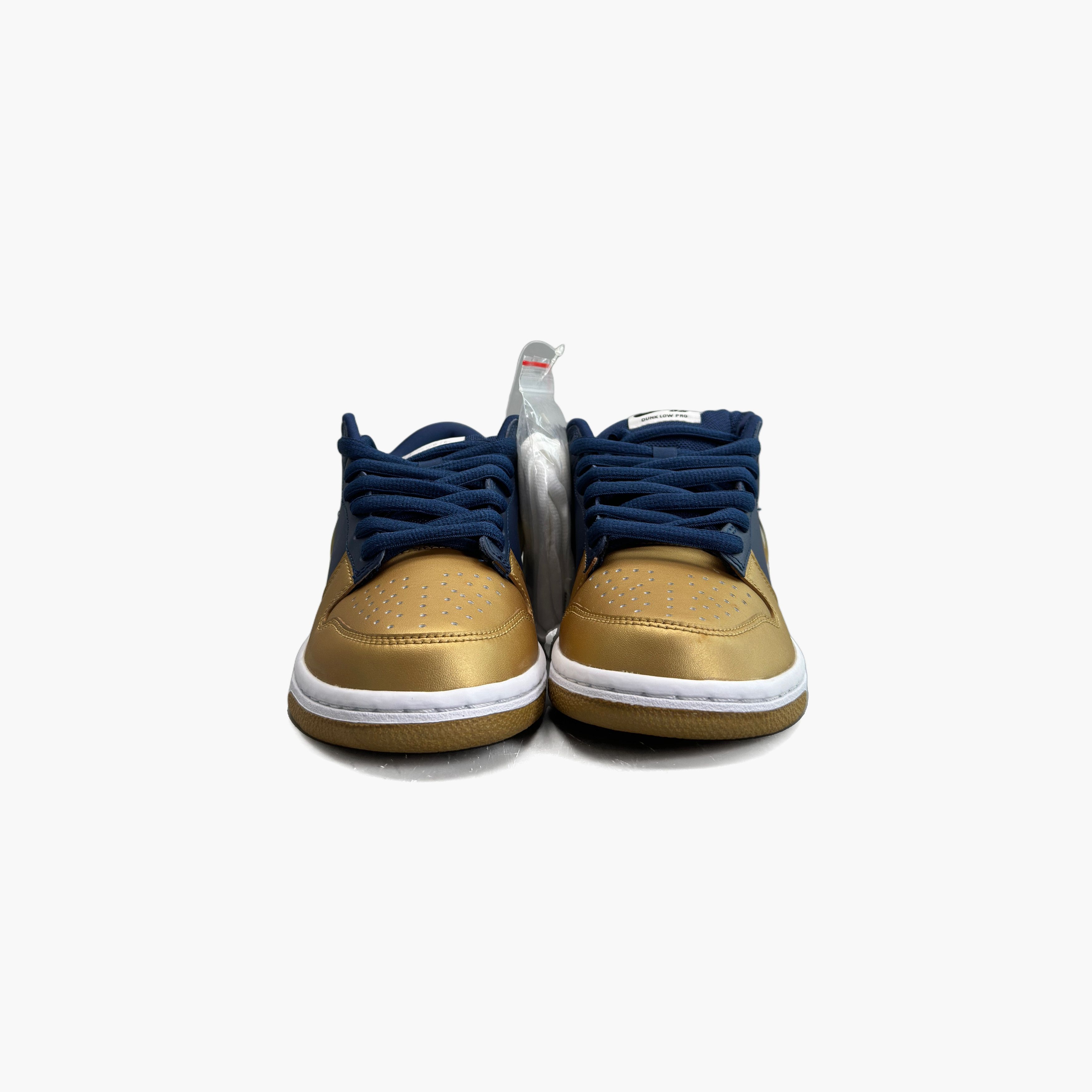 Nike Supreme x Nike Dunk Low SB Gold Navy Size US 5.5 Size US 5.5 / EU 38 - 5 Thumbnail