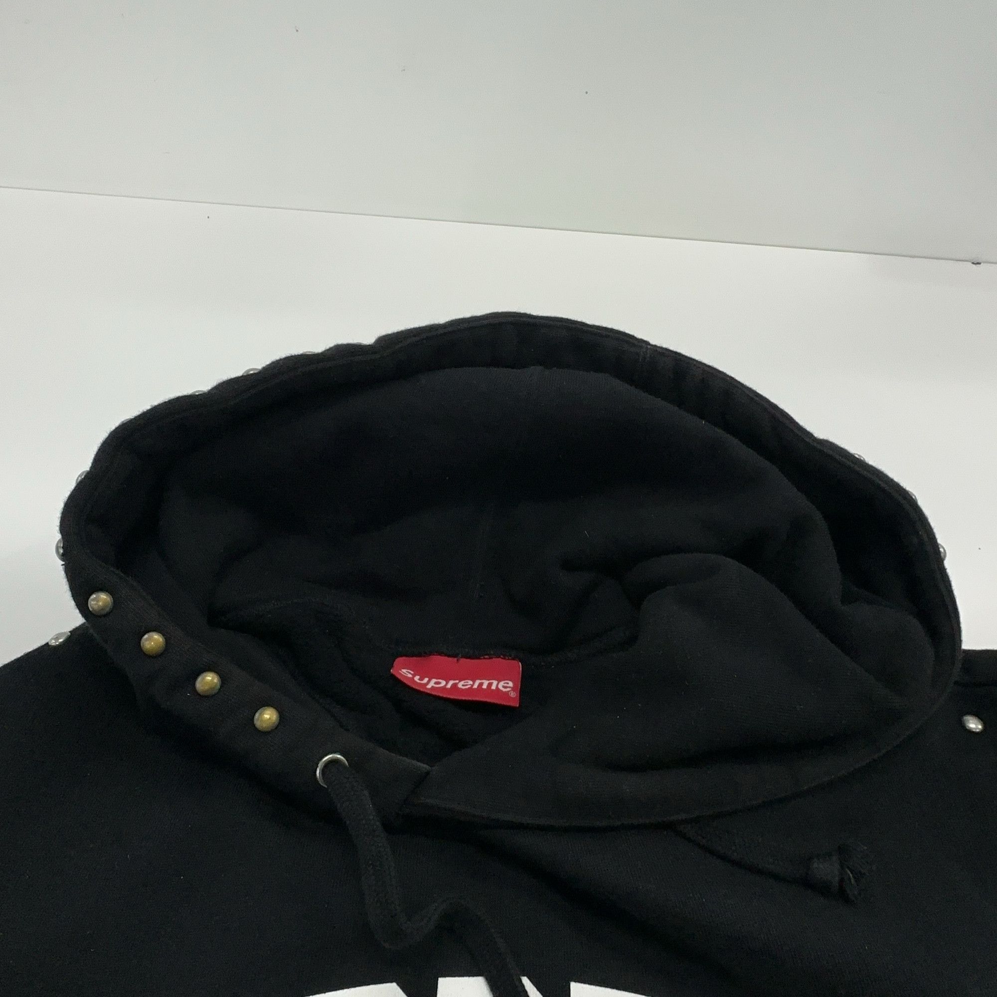 Supreme Supreme Studded Hooded Sweatshirt Size M Size US M / EU 48-50 / 2 - 7 Thumbnail