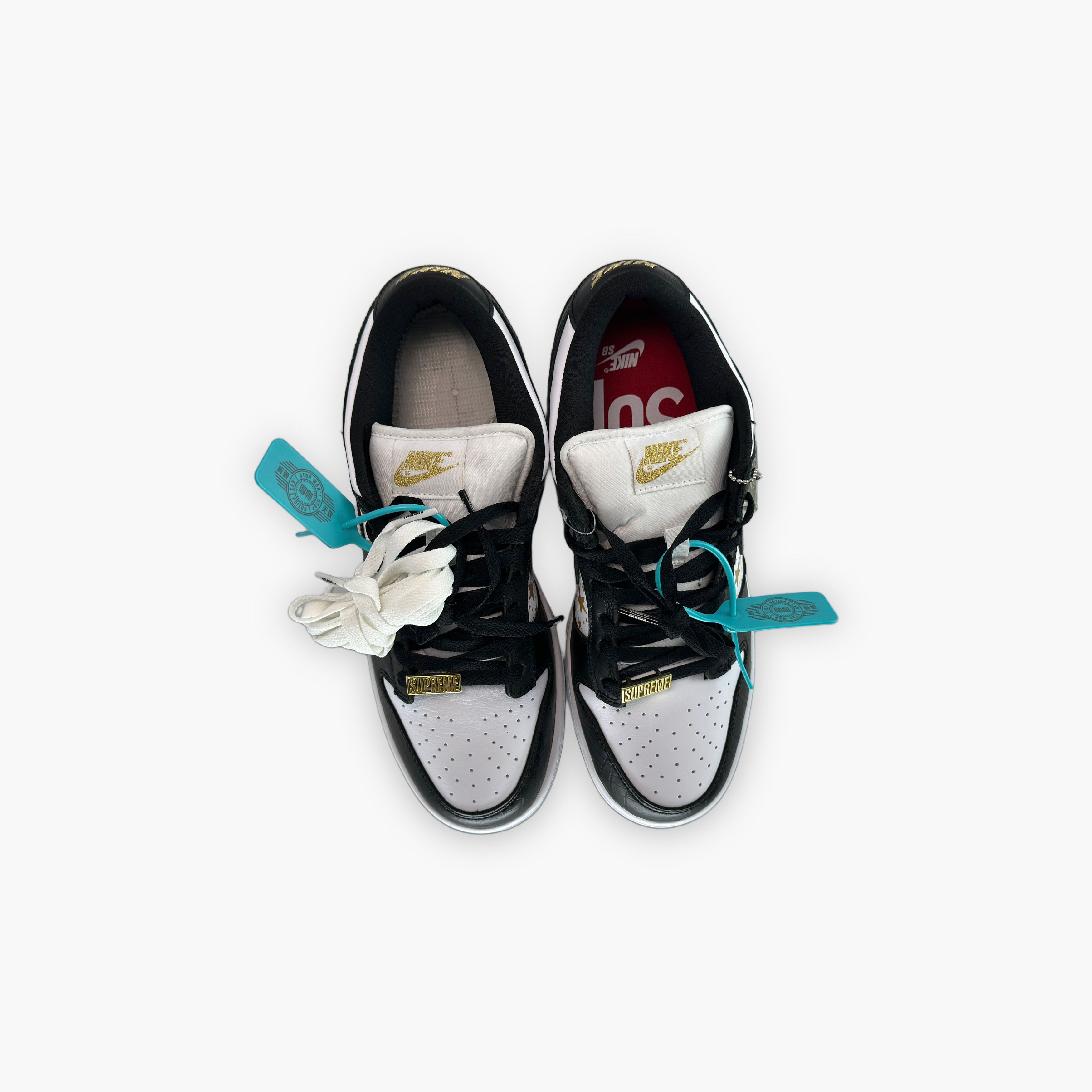 Nike Nike x Supreme Dunk Low Black Stars Size 9 Size US 9 / EU 42 - 9 Thumbnail