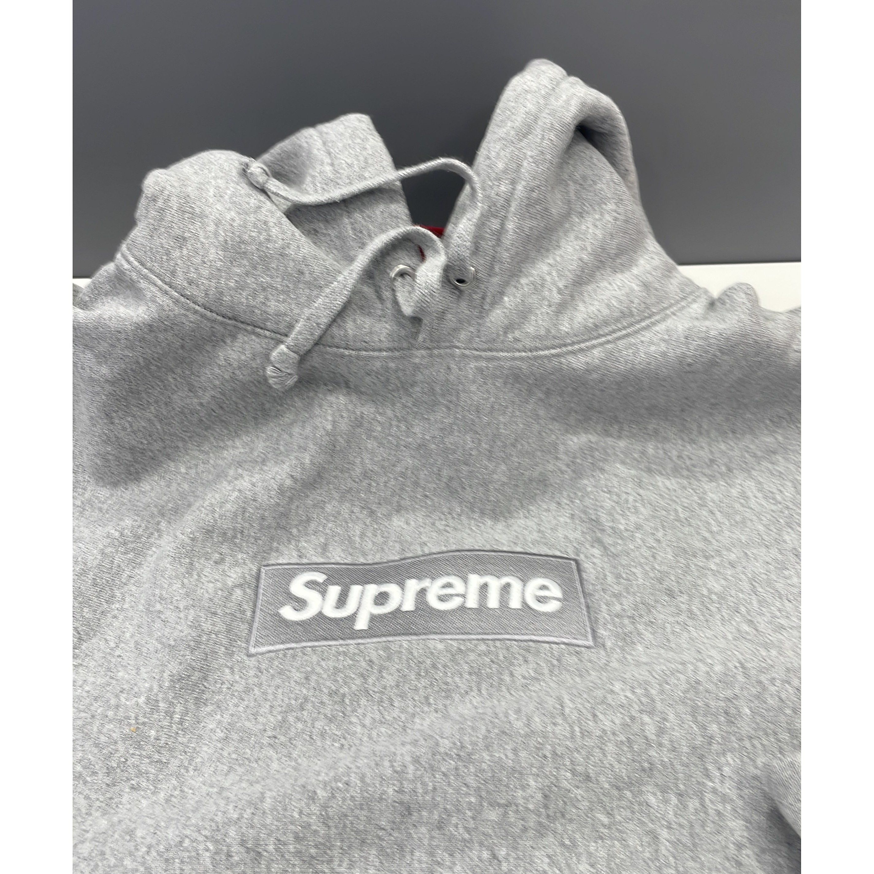 Supreme Supreme FW24 Box Logo Hoodie Gray Size M Size US M / EU 48-50 / 2 - 6 Thumbnail