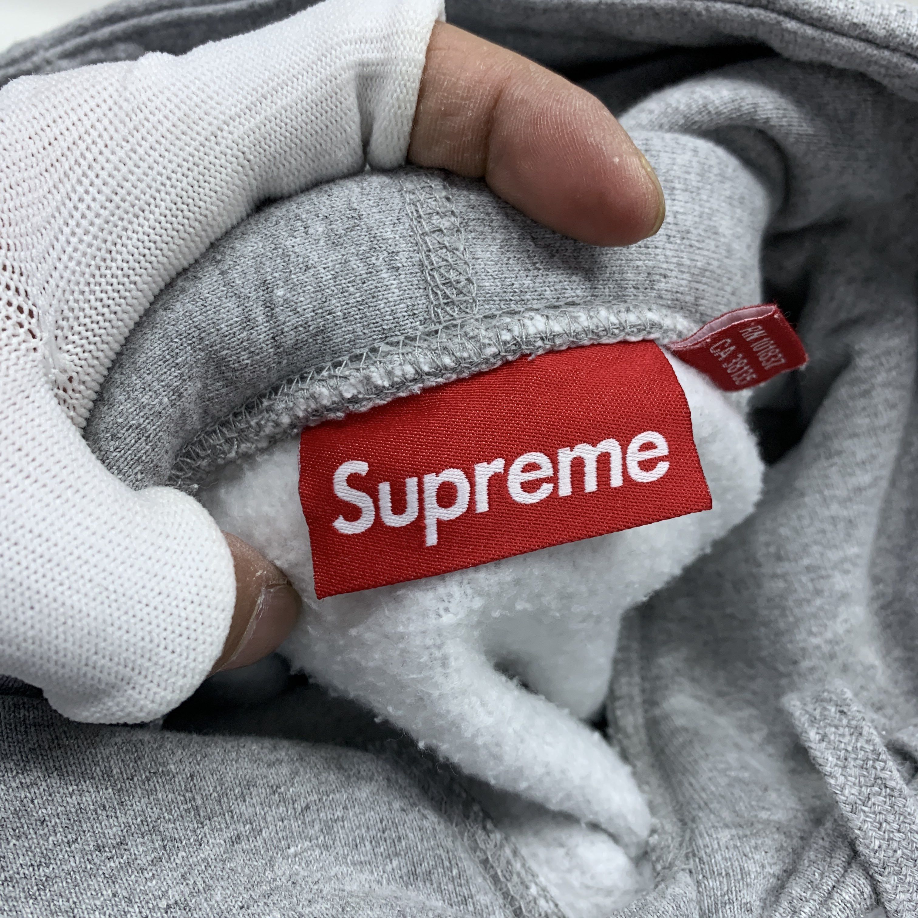 Supreme Supreme FW24 Box Logo Hoodie Gray Size M Size US M / EU 48-50 / 2 - 3 Thumbnail