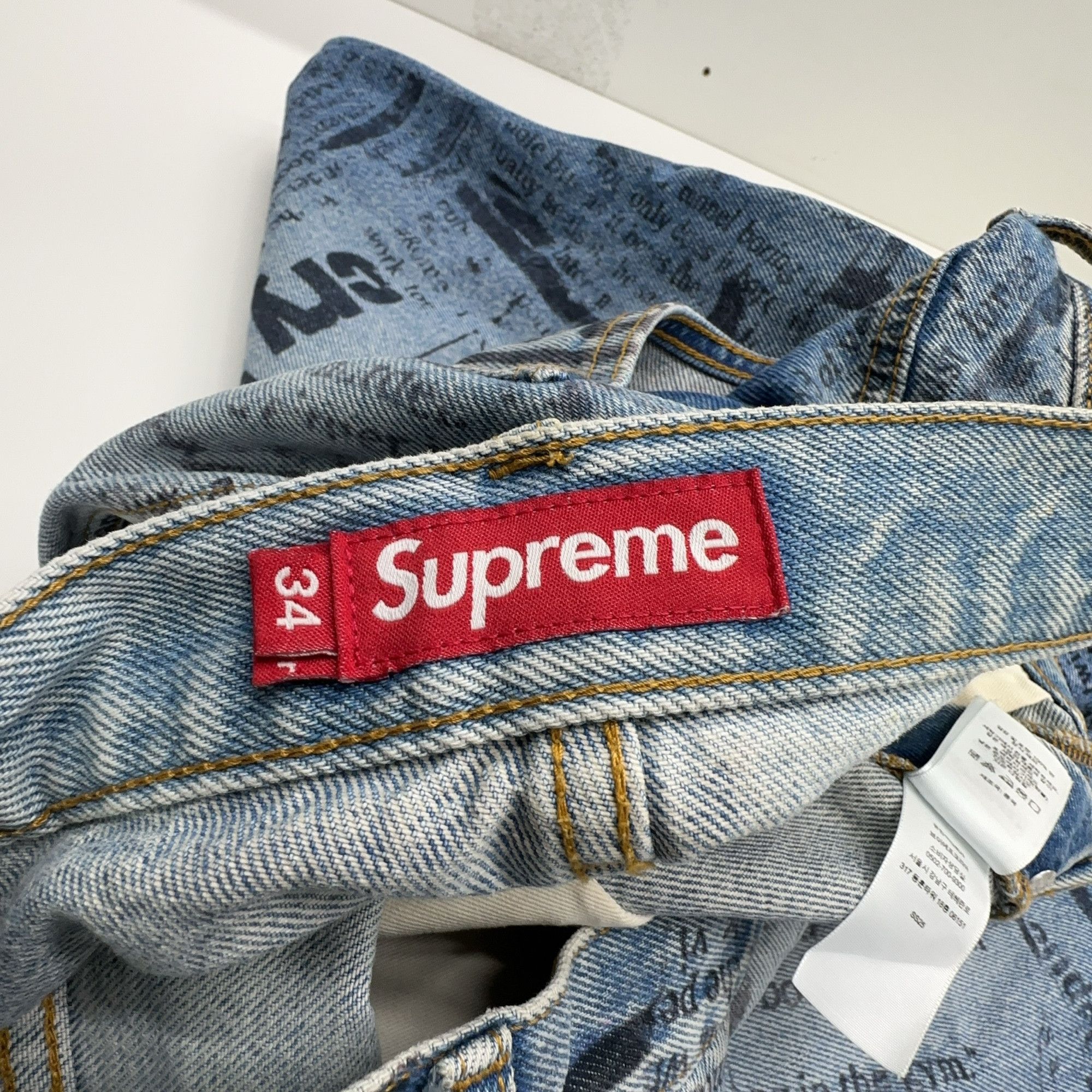 Supreme Supreme Newspaper Print Jeans Size 34 Size US 34 / EU 50 - 3 Thumbnail