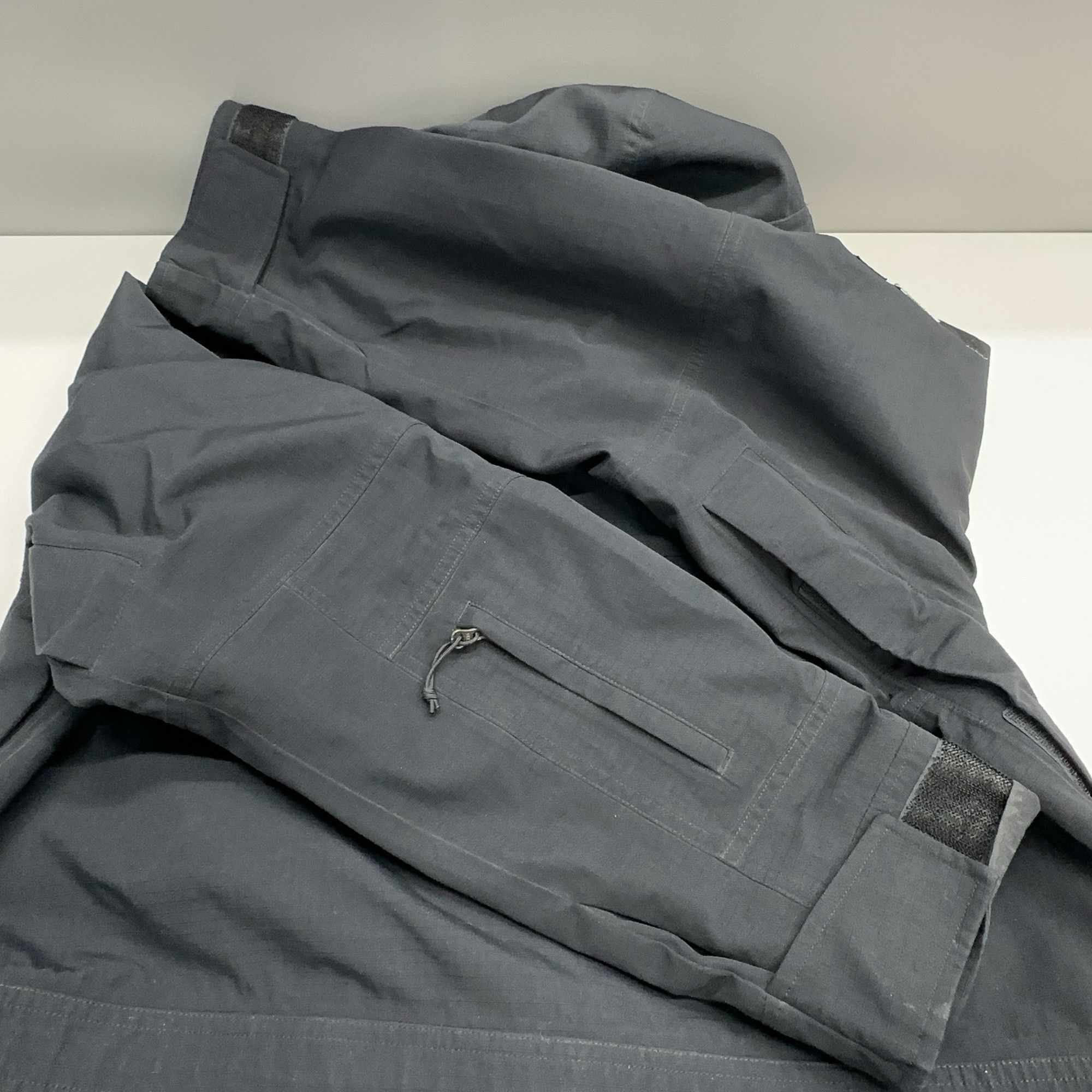 Supreme Supreme x The North Face Gore-Tex Expedition Jacket Size L Size US L / EU 52-54 / 3 - 15 Thumbnail