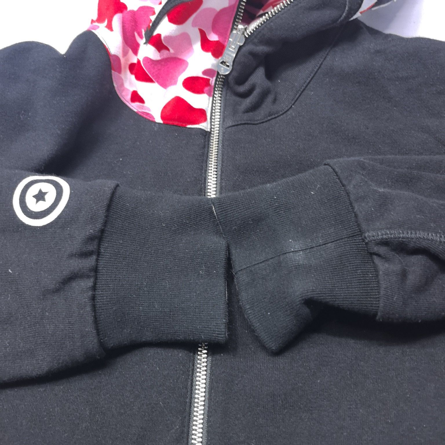 Bape A BATHING APE Reversible Shark Hoodie Size L Size US L / EU 52-54 / 3 - 11 Thumbnail