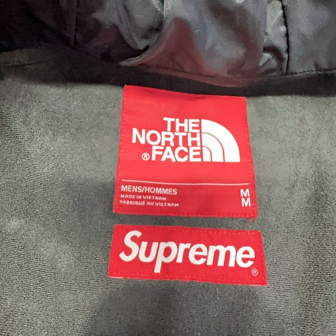 Supreme Supreme x The North Face Metallic Parka Size M Size US M / EU 48-50 / 2 - 3 Thumbnail