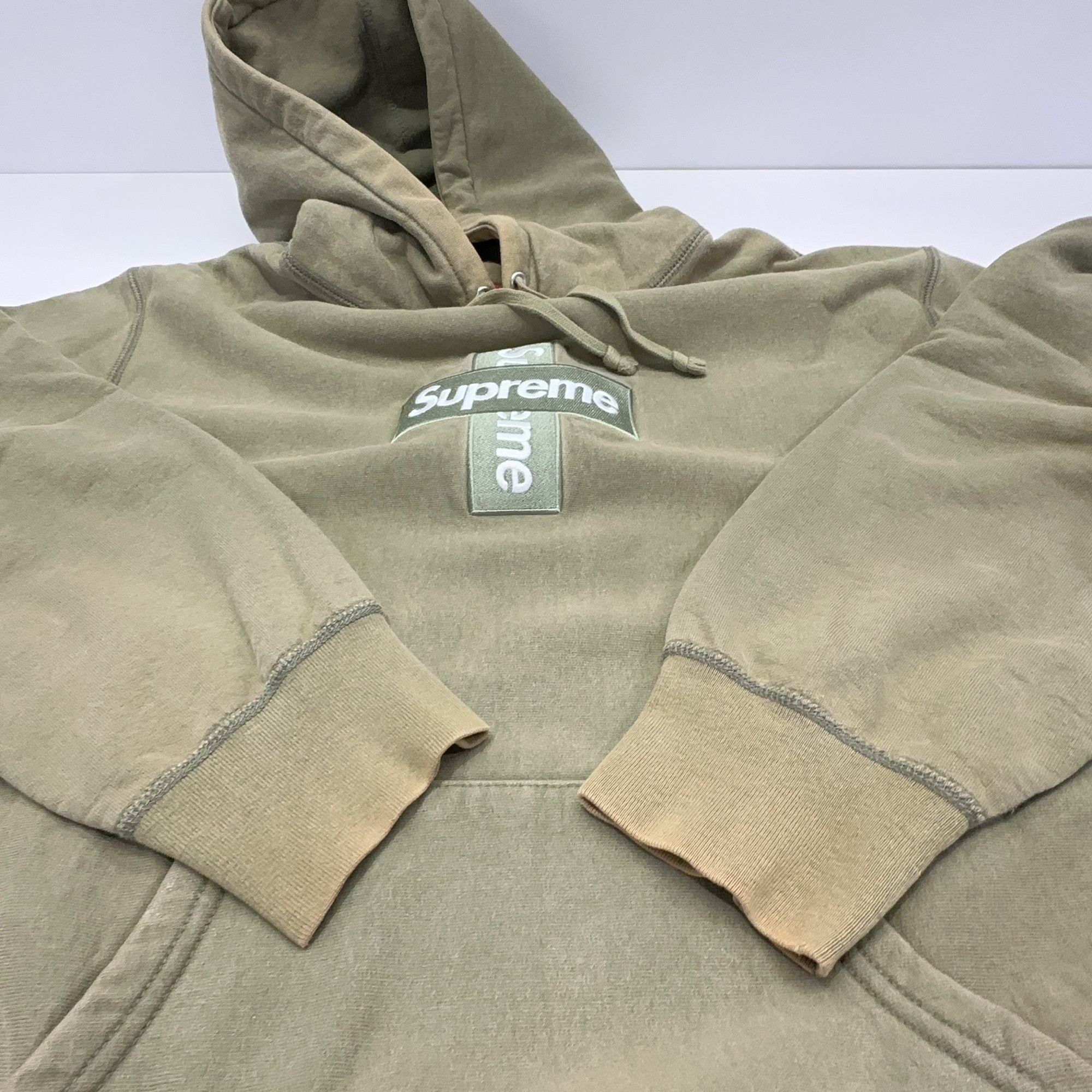 Supreme Supreme Cross Box Logo Hoodie Size M Size US M / EU 48-50 / 2 - 12 Thumbnail