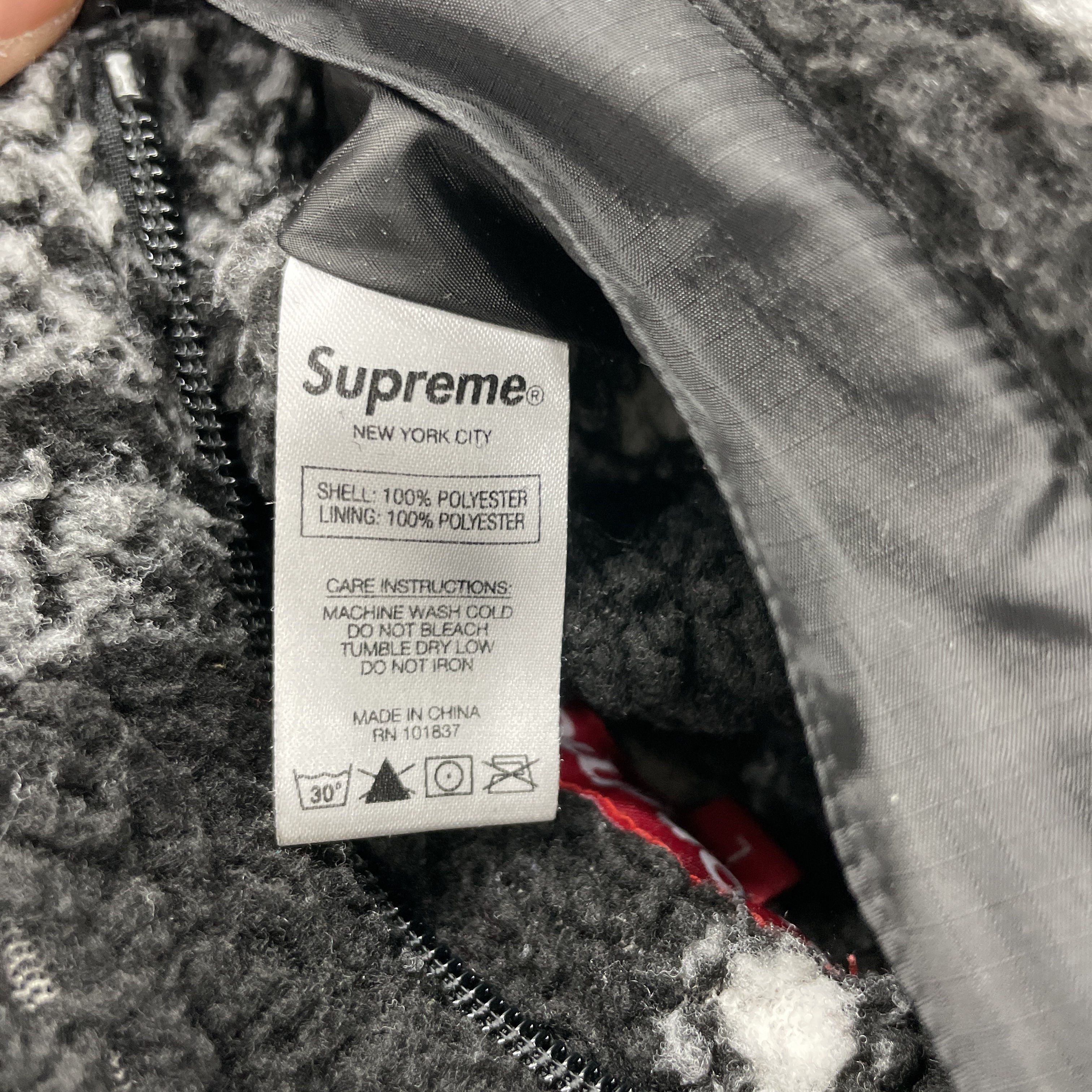 Supreme Supreme Reversible Paisley Fleece Jacket Size L Size US L / EU 52-54 / 3 - 4 Thumbnail