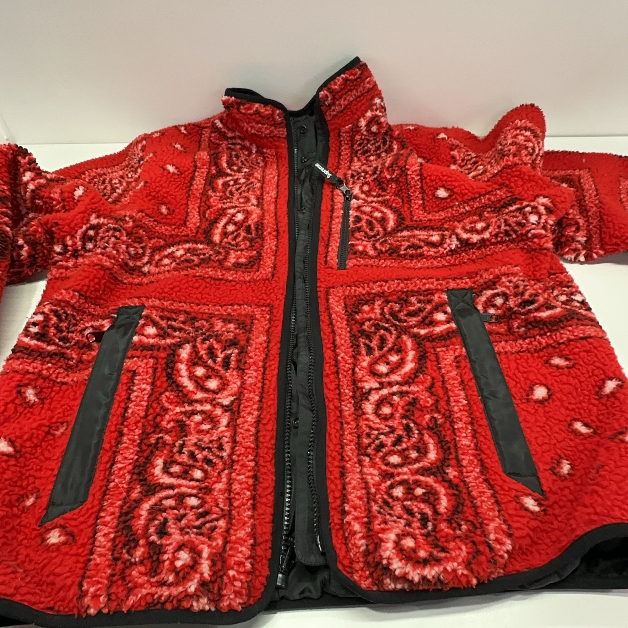 Supreme Supreme Bandana Reversible Fleece Jacket Size L Size US L / EU 52-54 / 3 - 8 Thumbnail