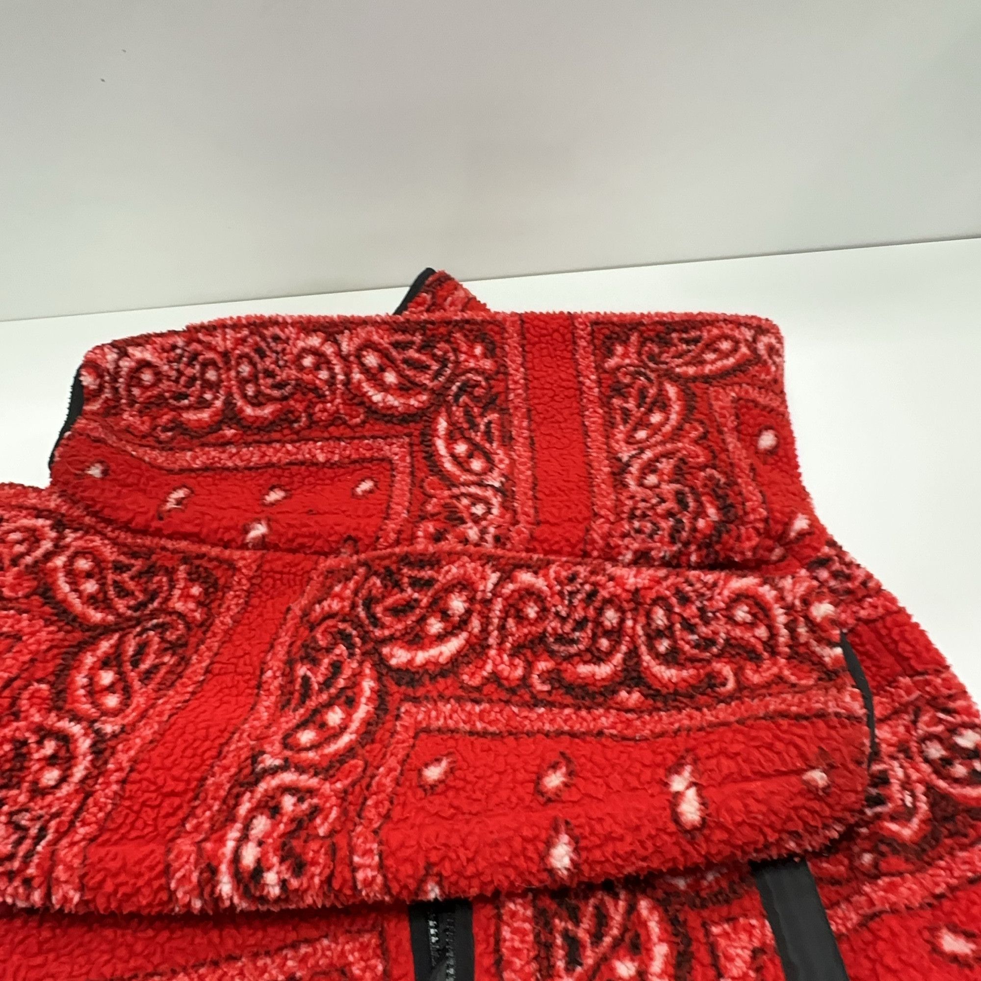 Supreme Supreme Bandana Reversible Fleece Jacket Size L Size US L / EU 52-54 / 3 - 10 Thumbnail