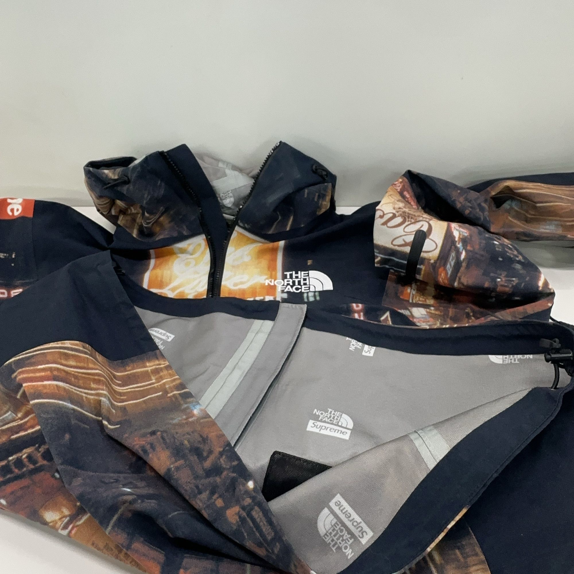 Supreme Supreme x The North Face Taped Seam Shell Jacket Size S Size US S / EU 44-46 / 1 - 7 Thumbnail