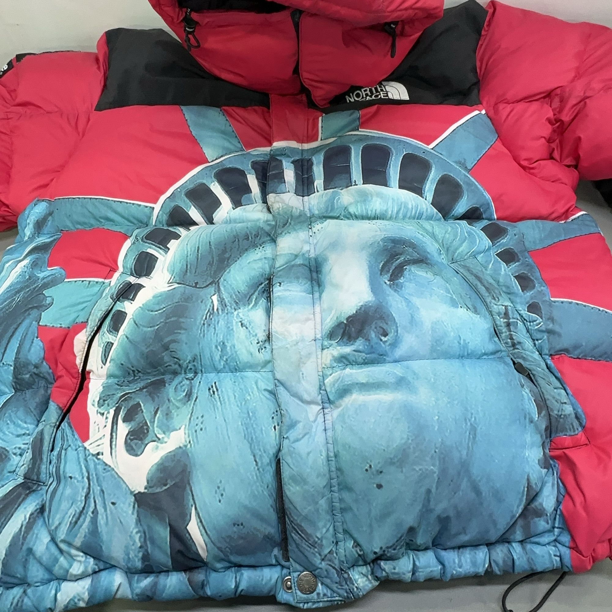 Supreme Supreme x The North Face Statue of Liberty Baltoro Jacket L Size US L / EU 52-54 / 3 - 9 Thumbnail