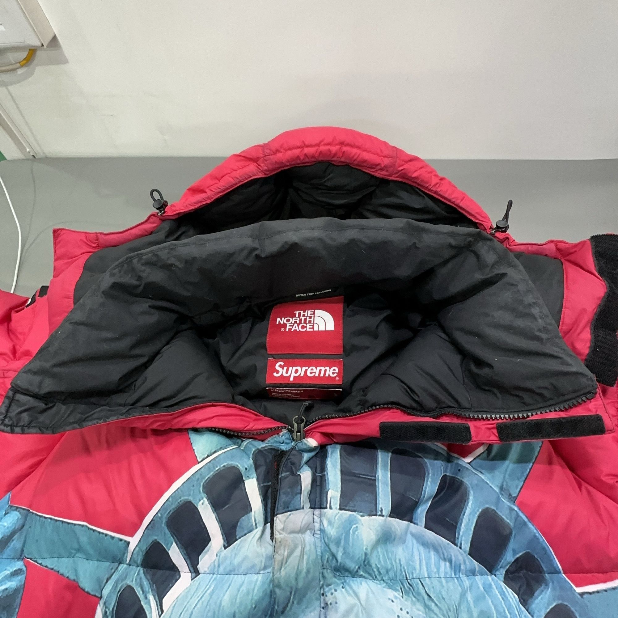 Supreme Supreme x The North Face Statue of Liberty Baltoro Jacket L Size US L / EU 52-54 / 3 - 5 Thumbnail