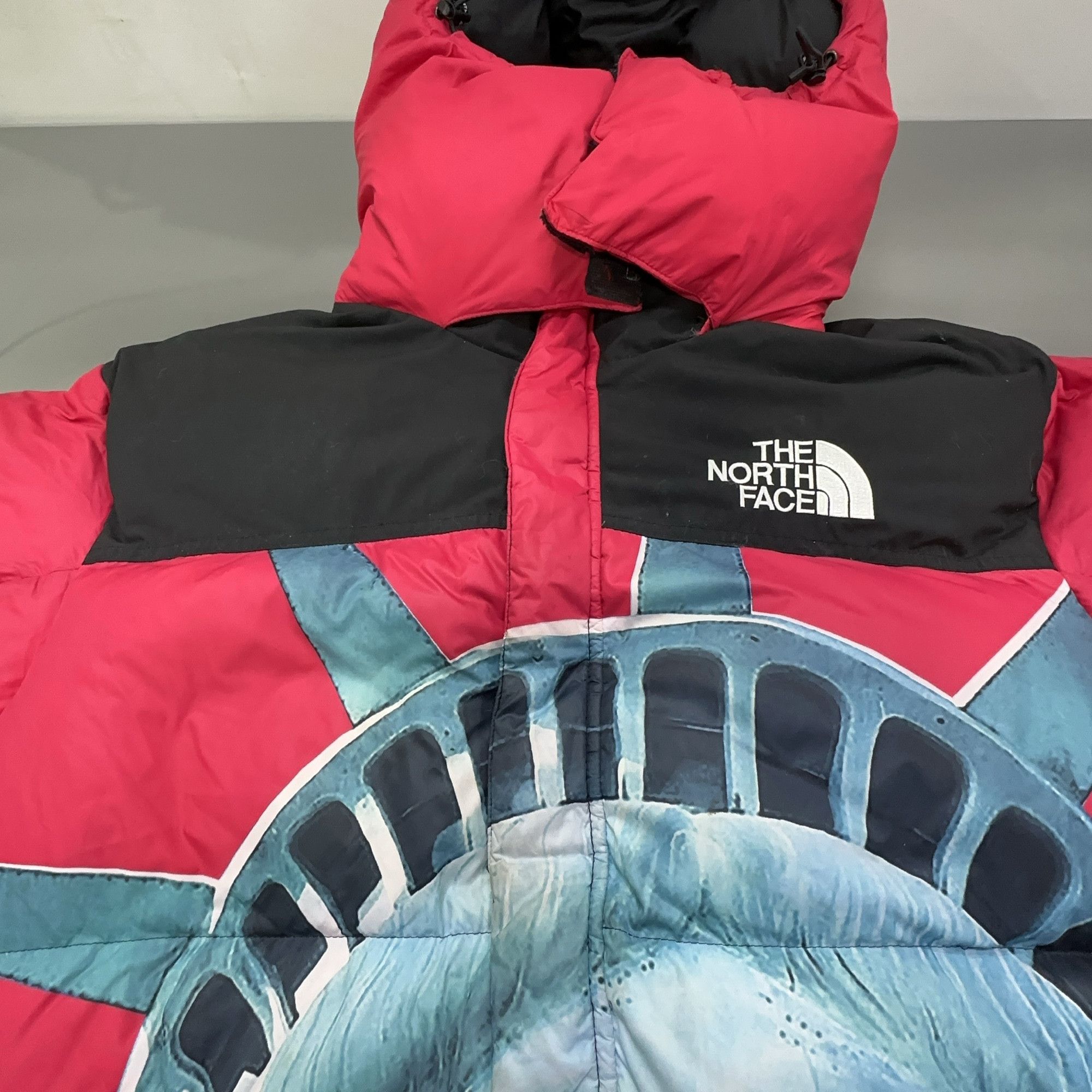 Supreme Supreme x The North Face Statue of Liberty Baltoro Jacket L Size US L / EU 52-54 / 3 - 6 Thumbnail