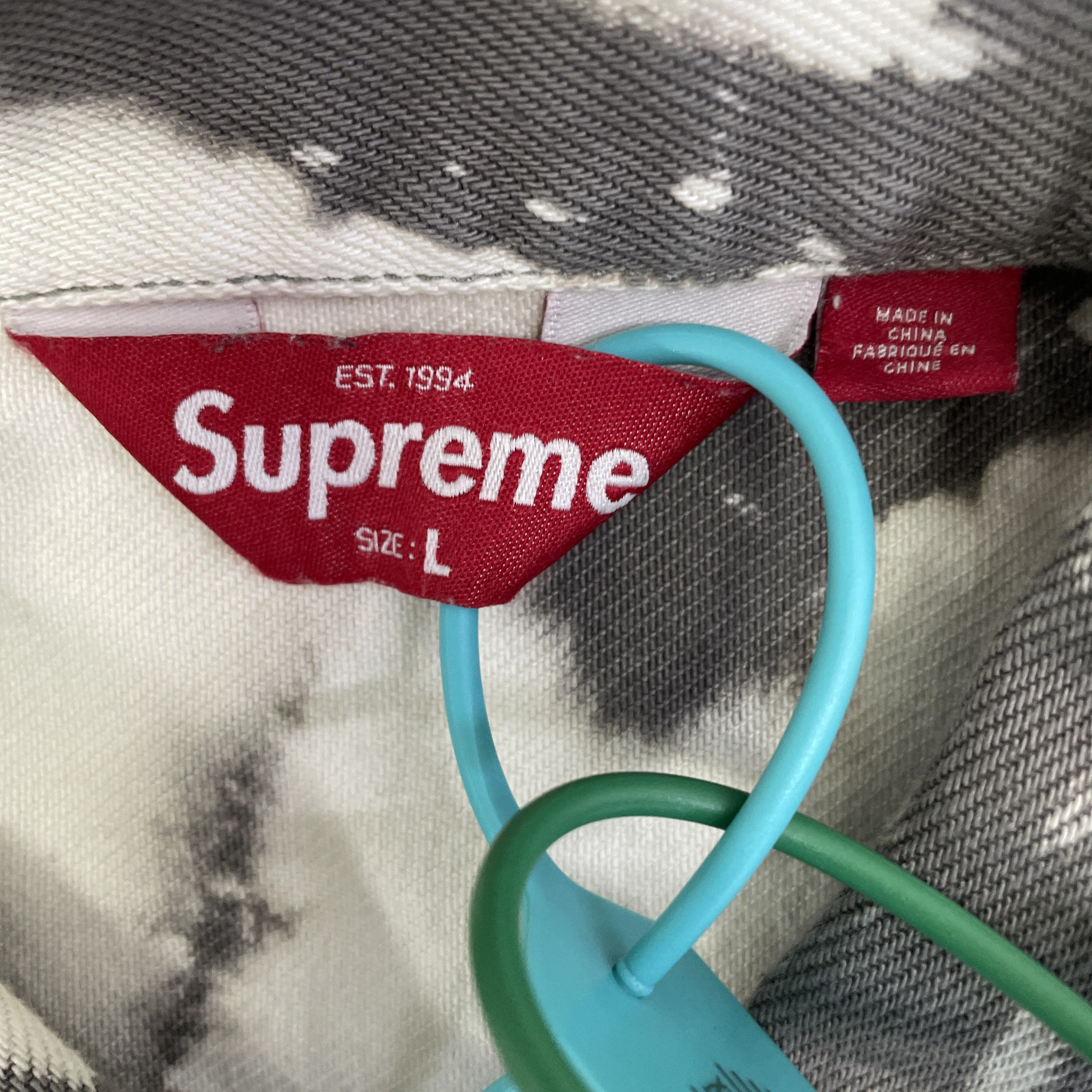 Supreme Supreme Bleached Denim Trucker Jacket Size L Size US L / EU 52-54 / 3 - 2 Thumbnail