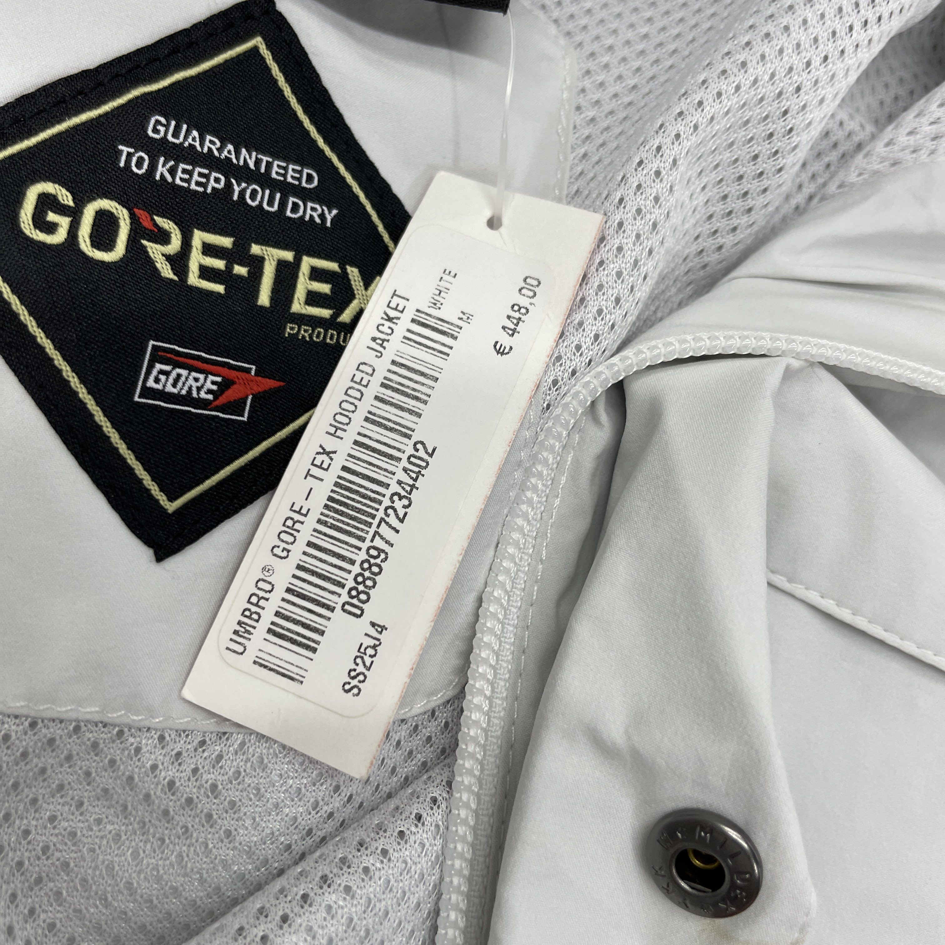 Supreme Supreme x Umbro Gore-Tex Hooded Jacket Size M Size US M / EU 48-50 / 2 - 5 Thumbnail