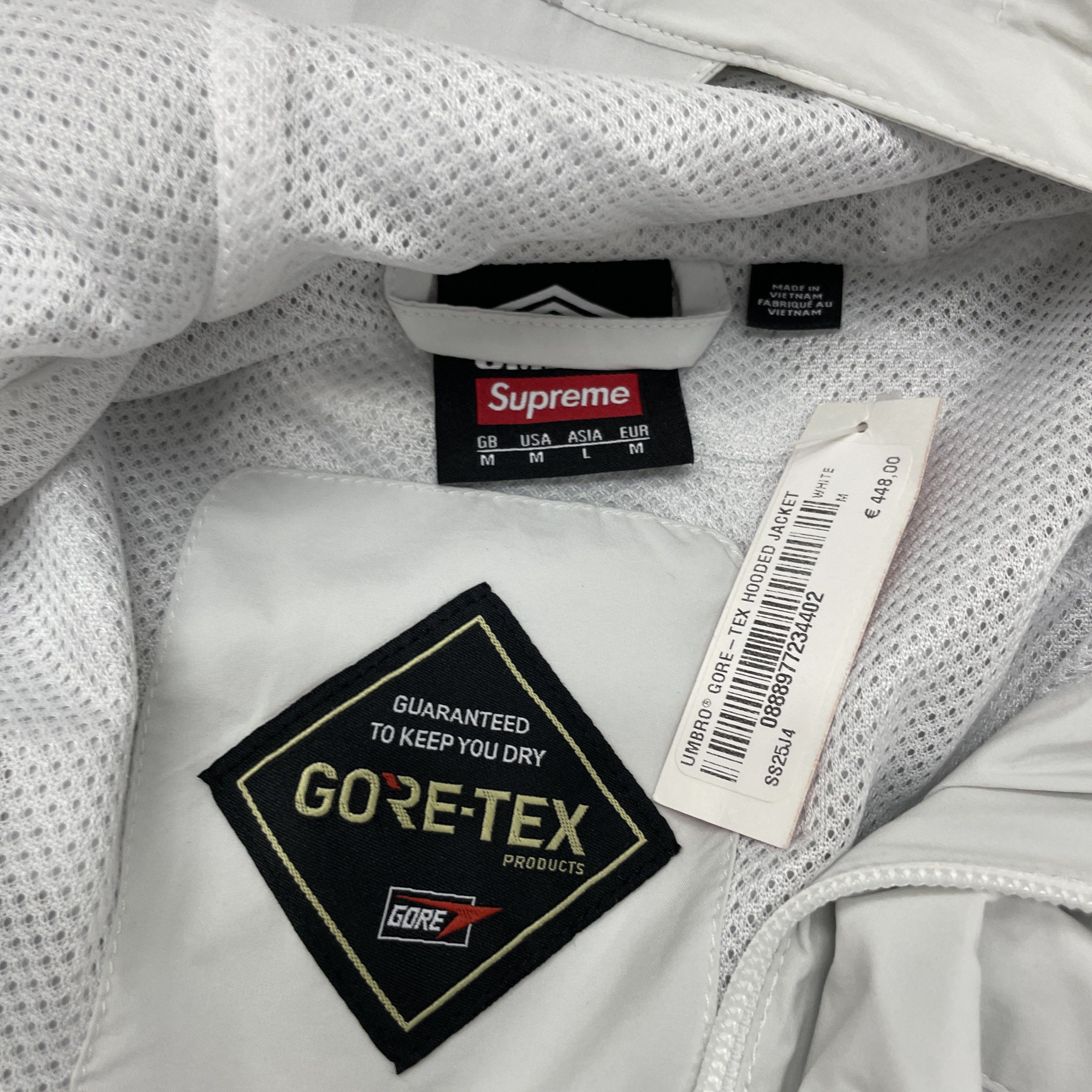 Supreme Supreme x Umbro Gore-Tex Hooded Jacket Size M Size US M / EU 48-50 / 2 - 3 Thumbnail