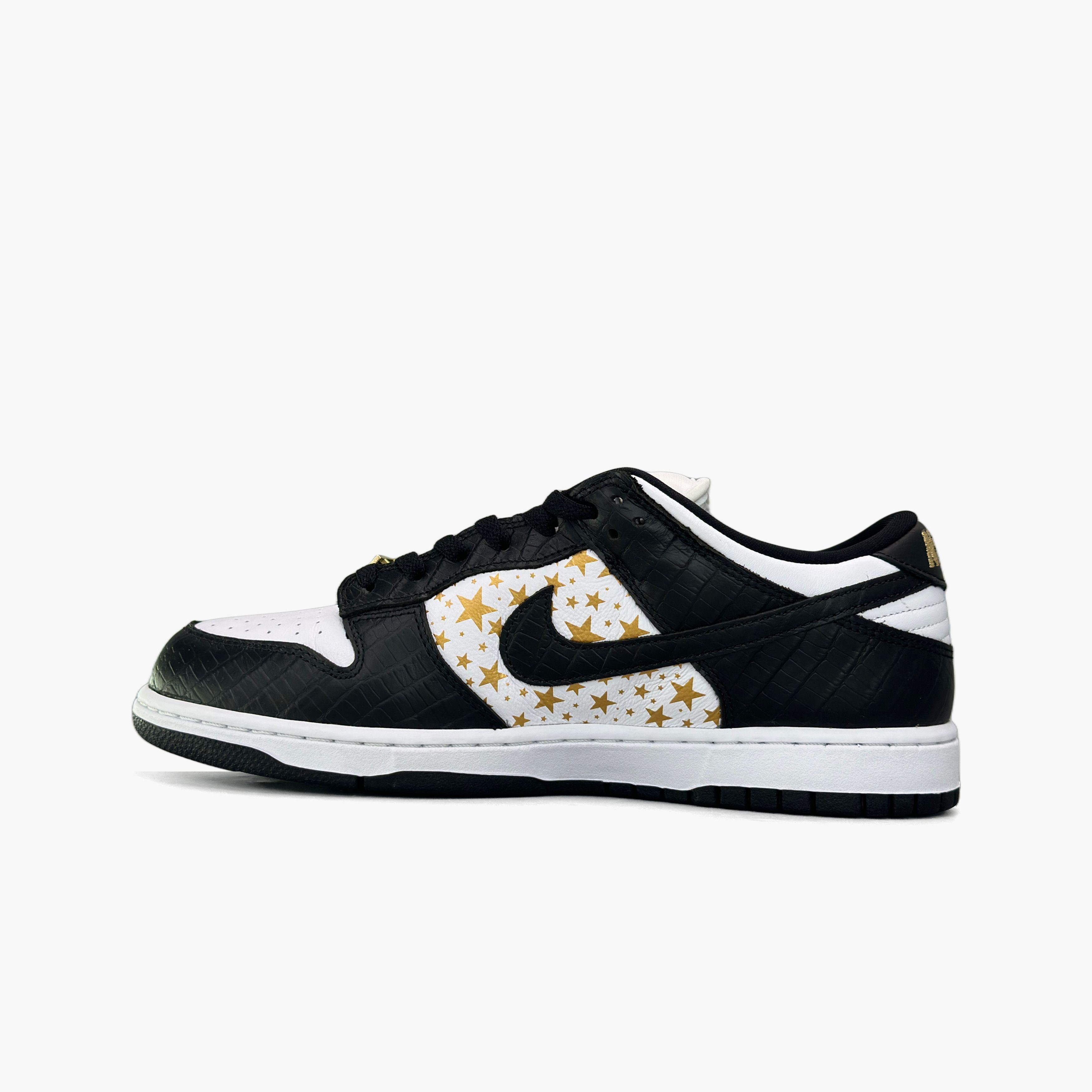 Nike Supreme x Nike SB Dunk Low Black Stars Size 10 Size US 10 / EU 43 - 3 Thumbnail