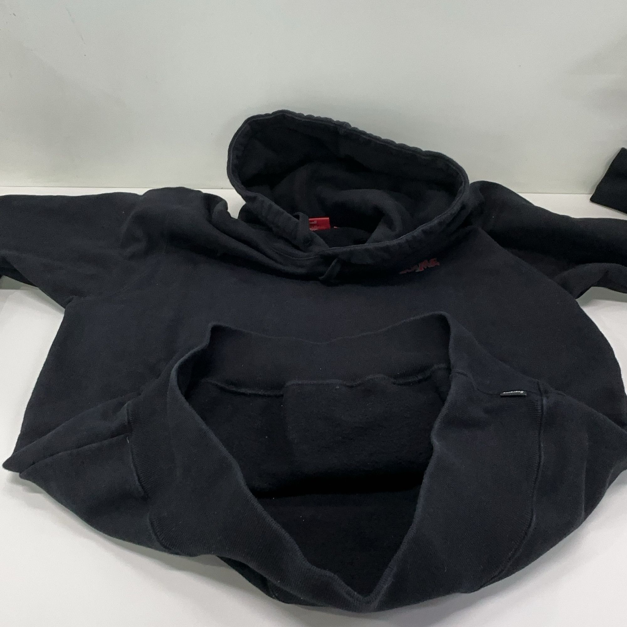 Supreme Supreme Portrait Graphic Hoodie Size S Size US S / EU 44-46 / 1 - 7 Thumbnail