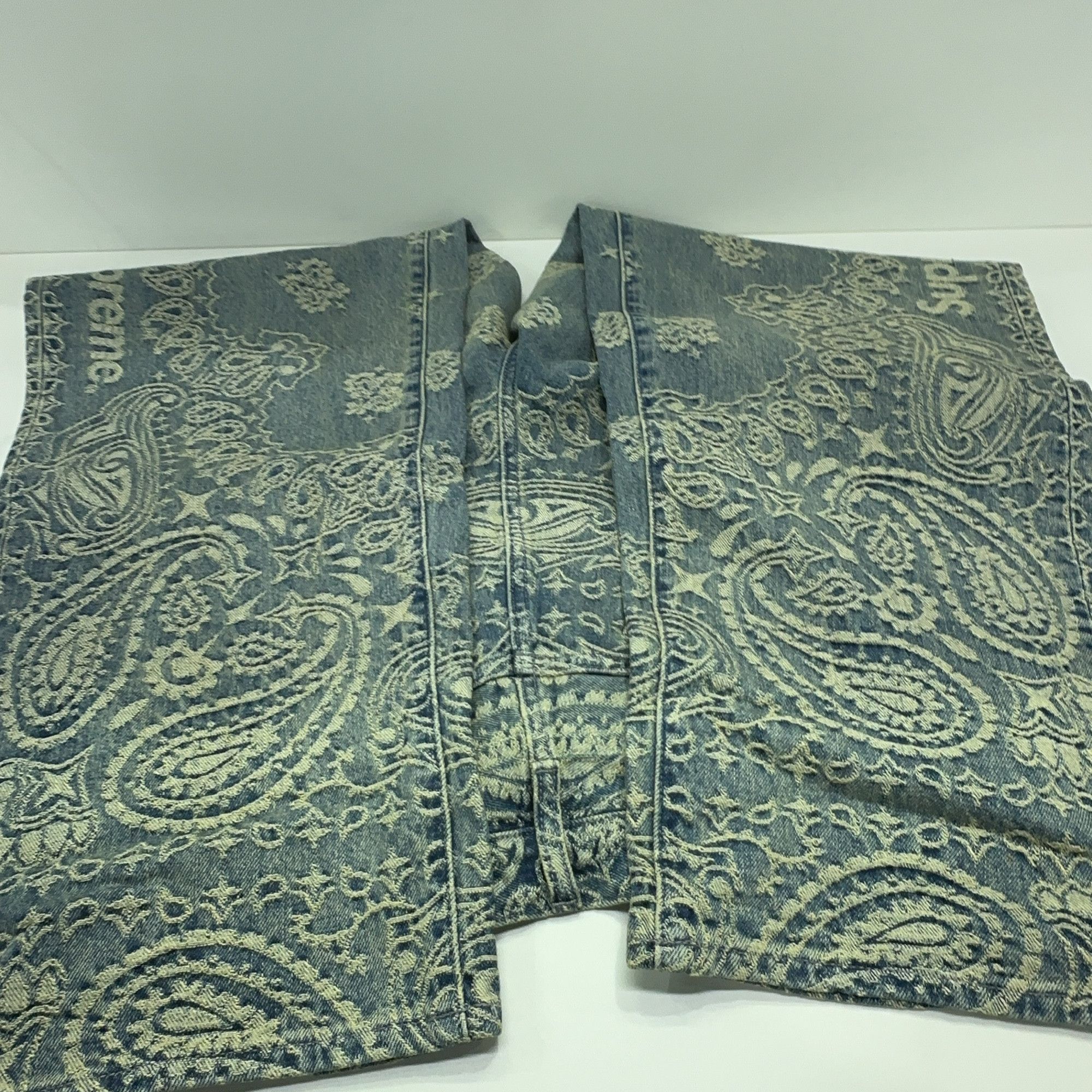 Supreme Supreme Bandana Jacquard Denim Jeans Size 32 Size US 32 / EU 48 - 8 Thumbnail