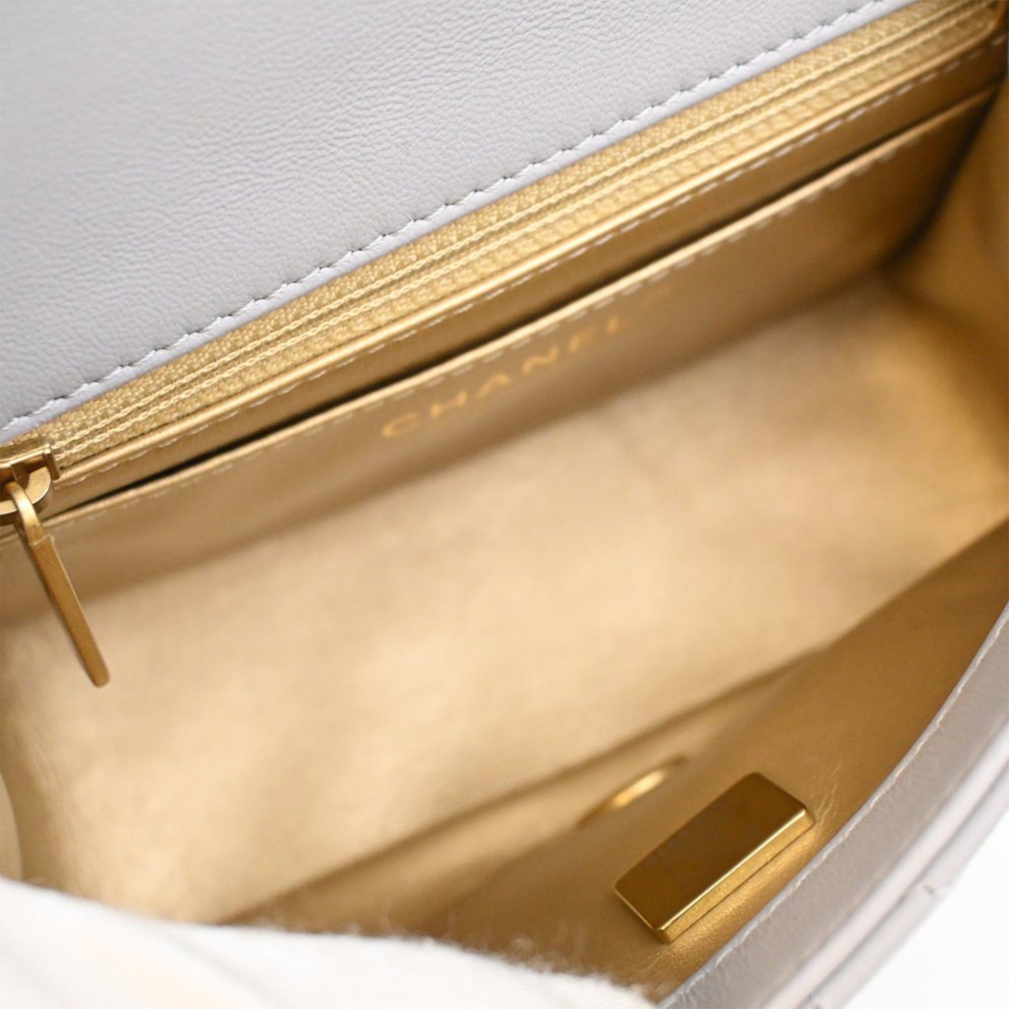 Chanel Mini Square Classic Lambskin Pearl Crush Single Flap Size ONE SIZE - 5 Thumbnail