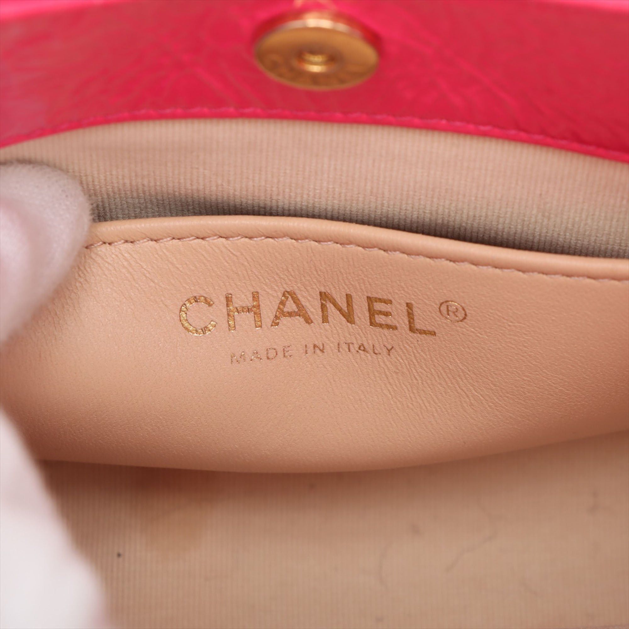 Chanel Medium Shiny Crumpled Calfskin Wavy CC Hobo Size ONE SIZE - 7 Thumbnail