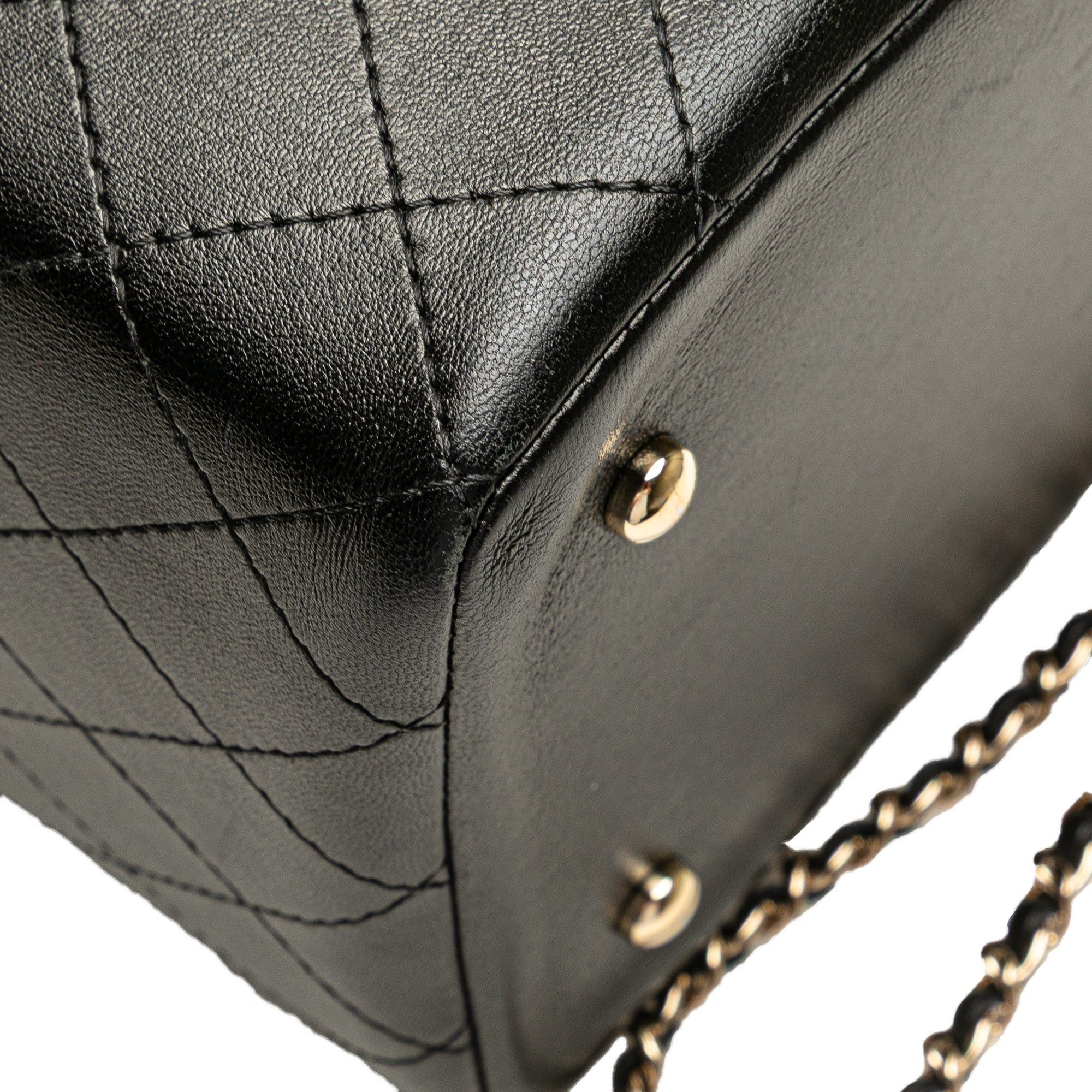 Chanel Large Quilted Lambskin Knock On Wood Vanity Case Size ONE SIZE - 8 Thumbnail