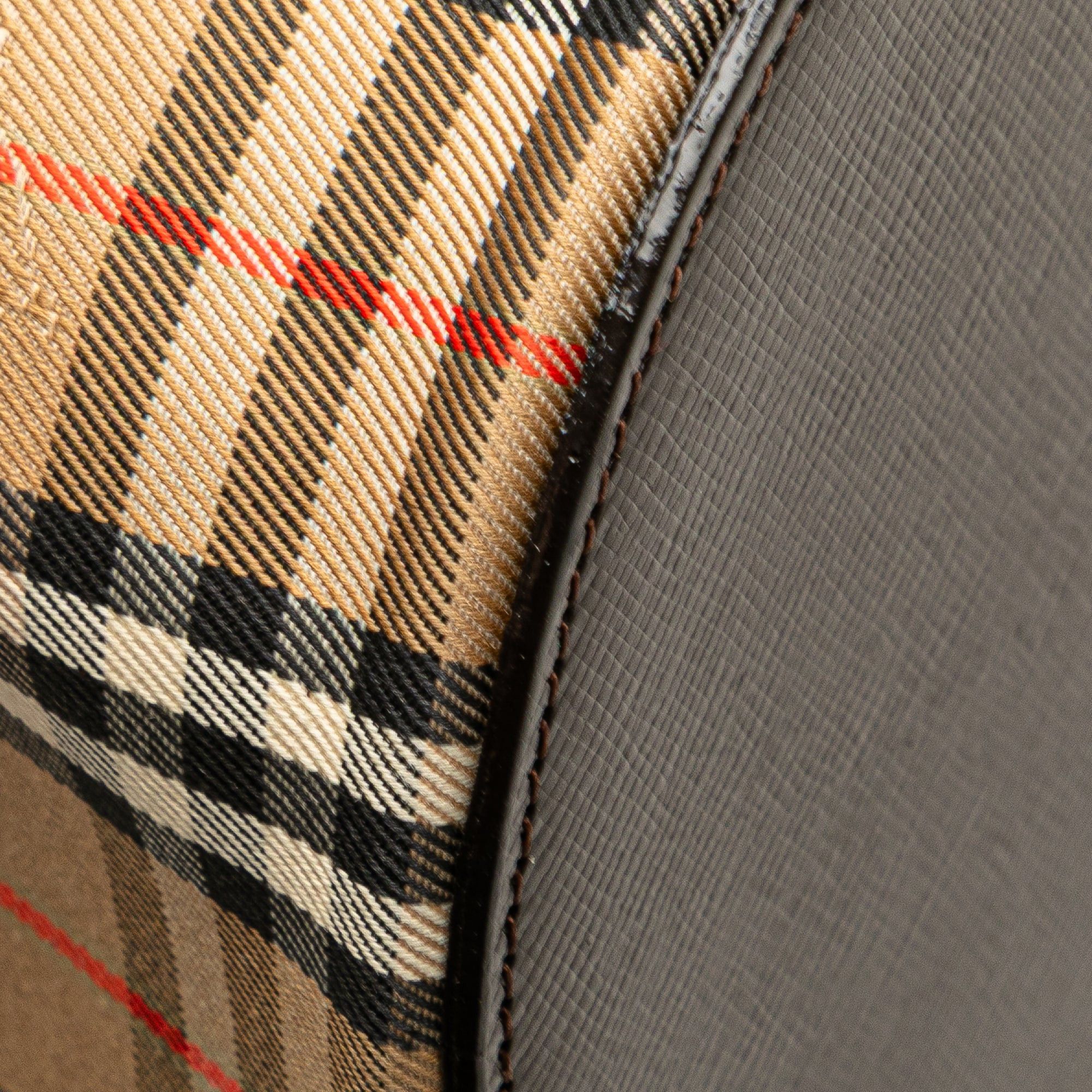 Burberry Haymarket Check Canvas Vanity Bag Size ONE SIZE - 10 Thumbnail