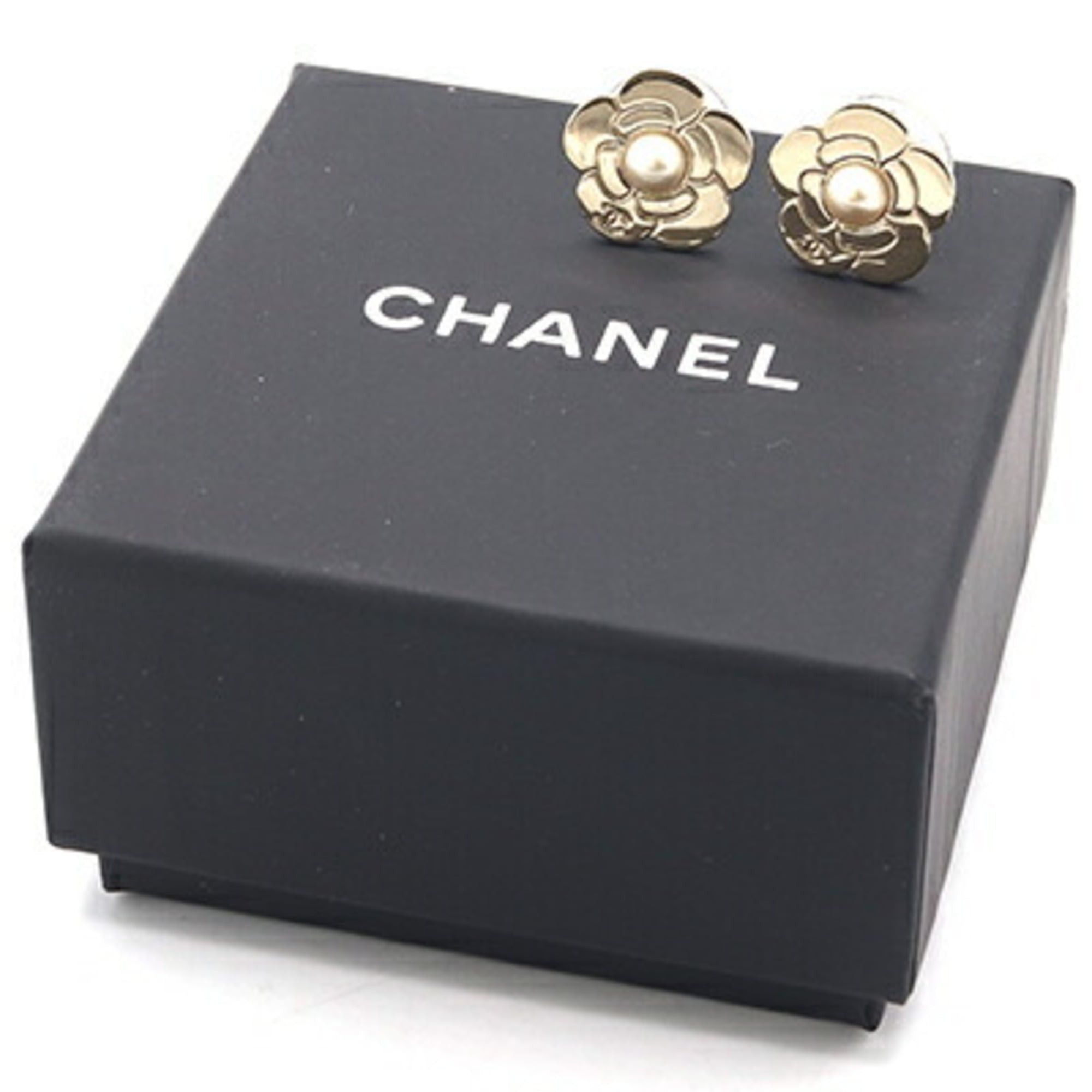 Chanel Chanel Earrings, Camellia, Silver Metal, Faux Pearl, B18V, 2018 Model, Coco Mark, Women's, CHANEL Size ONE SIZE - 8 Thumbnail