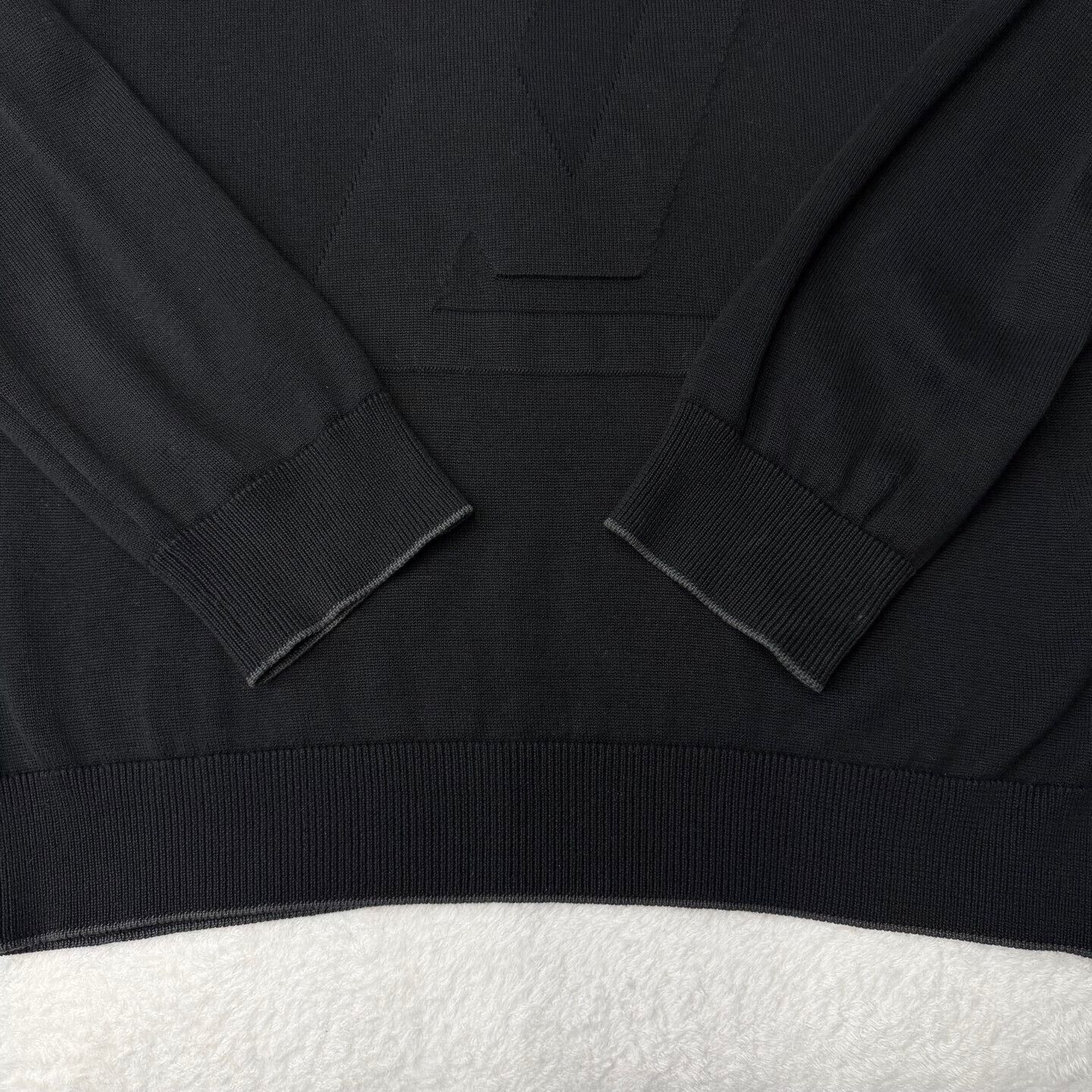 Louis Vuitton LV Black Embossed 3D Logo Knit Hoodie Size US L / EU 52-54 / 3 - 2 Thumbnail