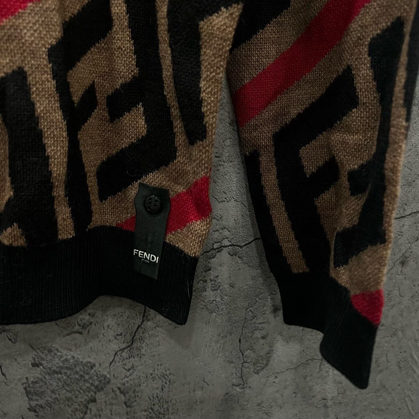 Fendi FENDI Logo-Patterned Knit Sweater Size US S / EU 44-46 / 1 - 4 Thumbnail