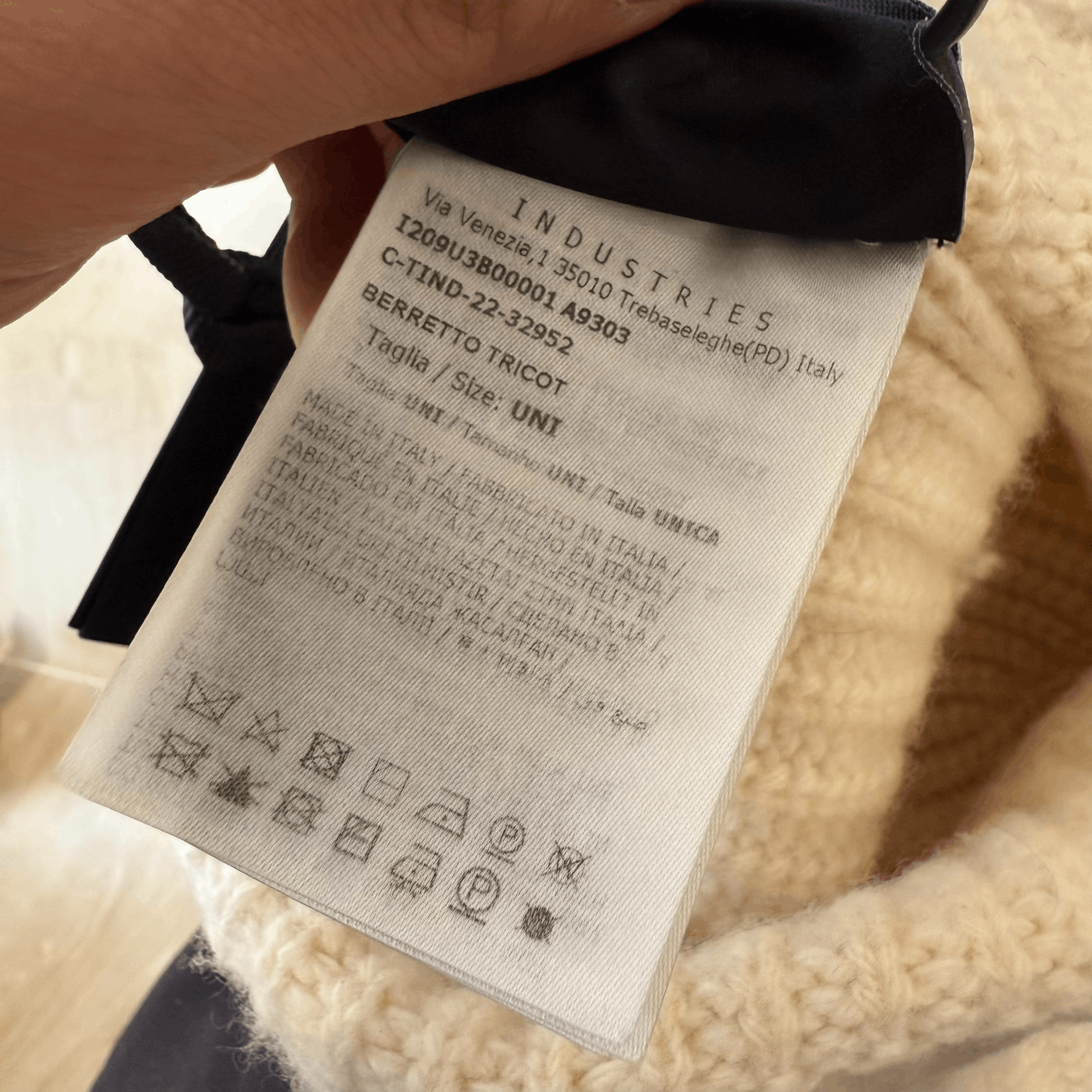 Moncler Moncler White Ribbed Logo Beanie Size ONE SIZE - 4 Thumbnail