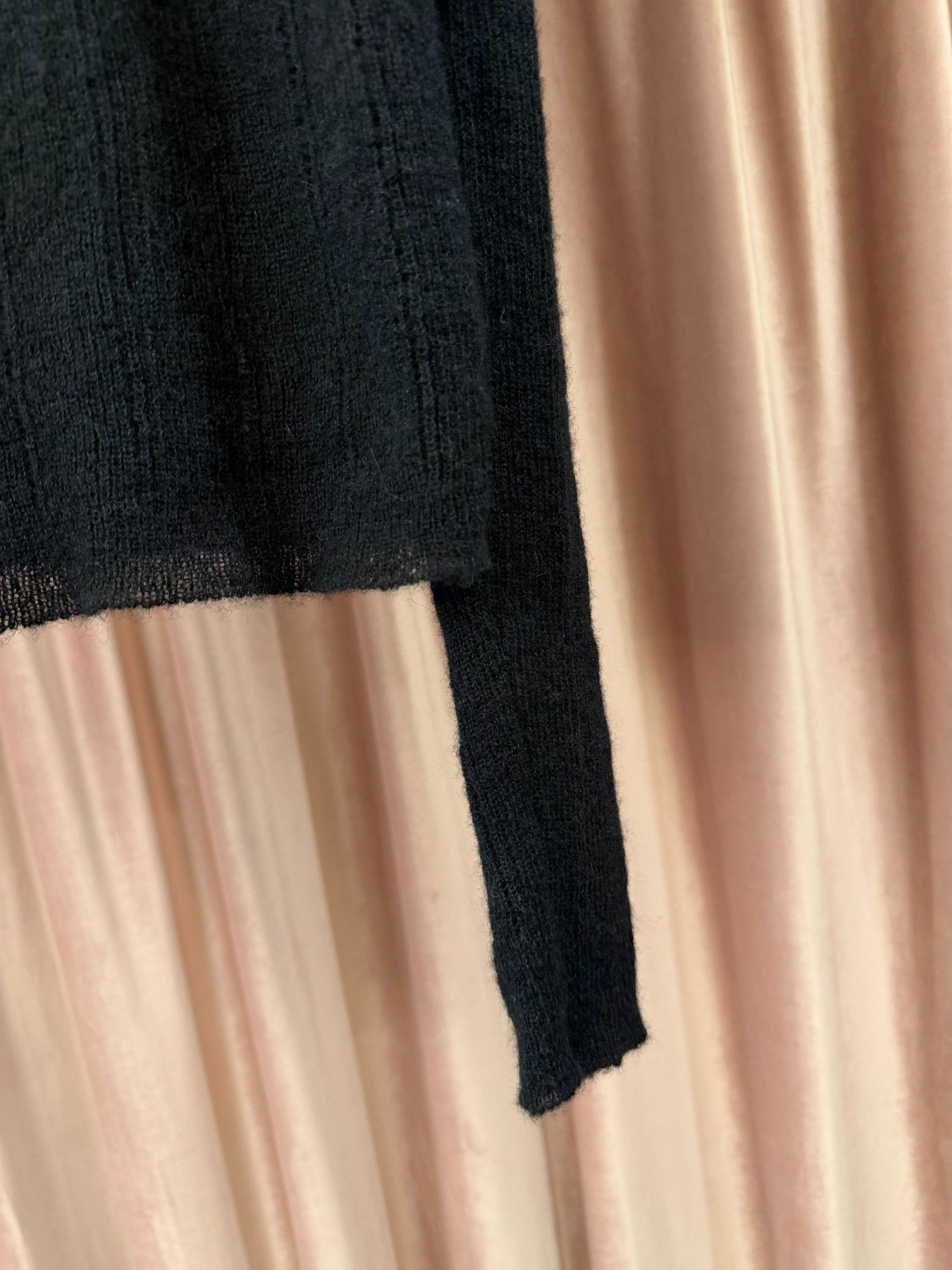 Saint Laurent Paris Saint Laurent Black Cashmere Sweater Size US S / EU 44-46 / 1 - 6 Thumbnail