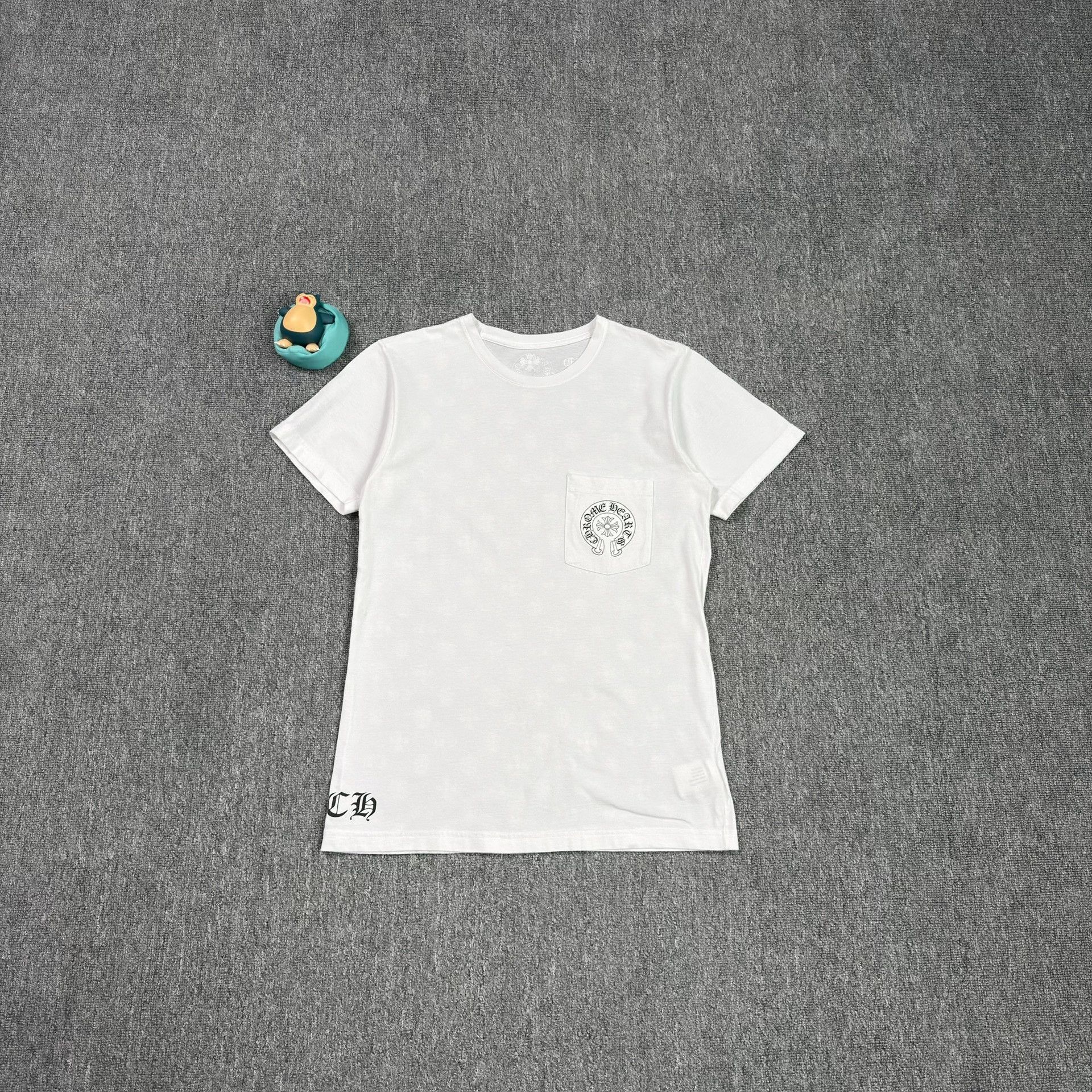 Chrome Hearts Chrome Hearts Horseshoe Pocket T-Shirt Size S Size US S / EU 44-46 / 1 - 2 Thumbnail