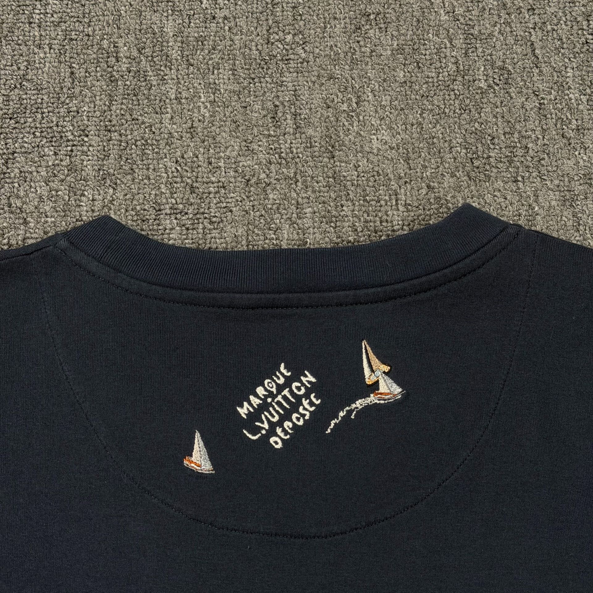Louis Vuitton Louis Vuitton Sailboat Embroidery T-Shirt Size M Size US M / EU 48-50 / 2 - 9 Thumbnail
