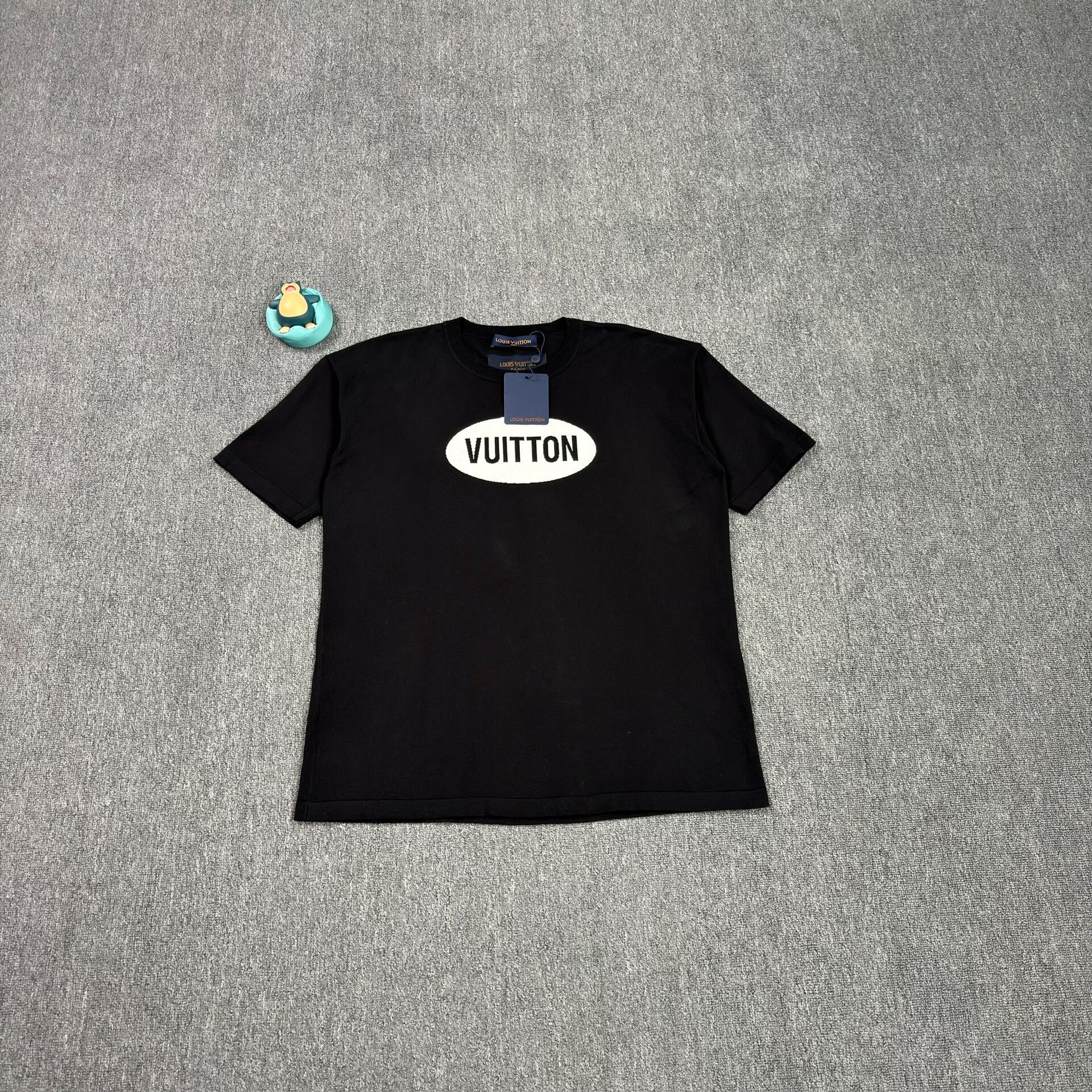 Louis Vuitton Louis Vuitton Logo Graphic Knit T-Shirt Size L Size US L / EU 52-54 / 3 - 2 Thumbnail