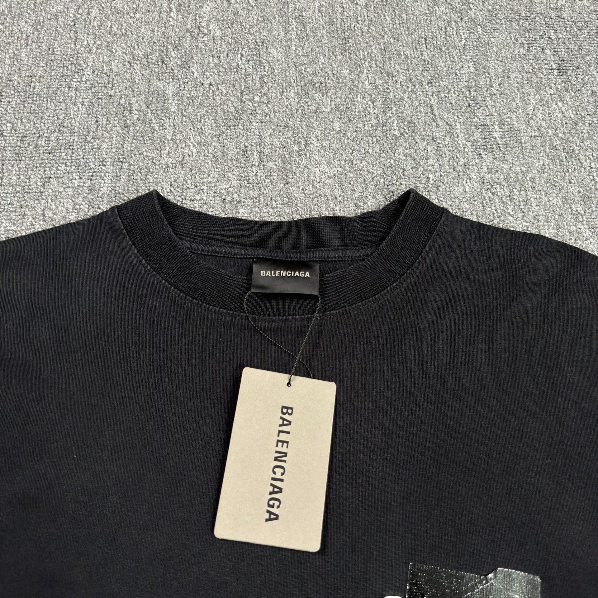 Balenciaga Balenciaga Masking Tape Logo T-Shirt Size XS Size US XS / EU 42 / 0 - 4 Thumbnail