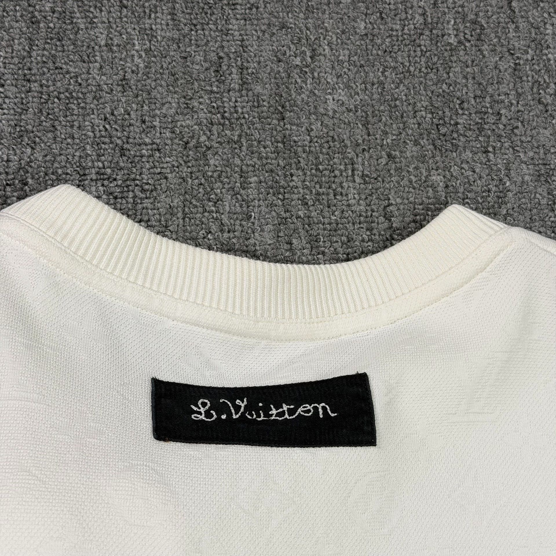 Louis Vuitton Louis Vuitton Monogram Embossed Puppet T-Shirt Size L Size US L / EU 52-54 / 3 - 9 Thumbnail