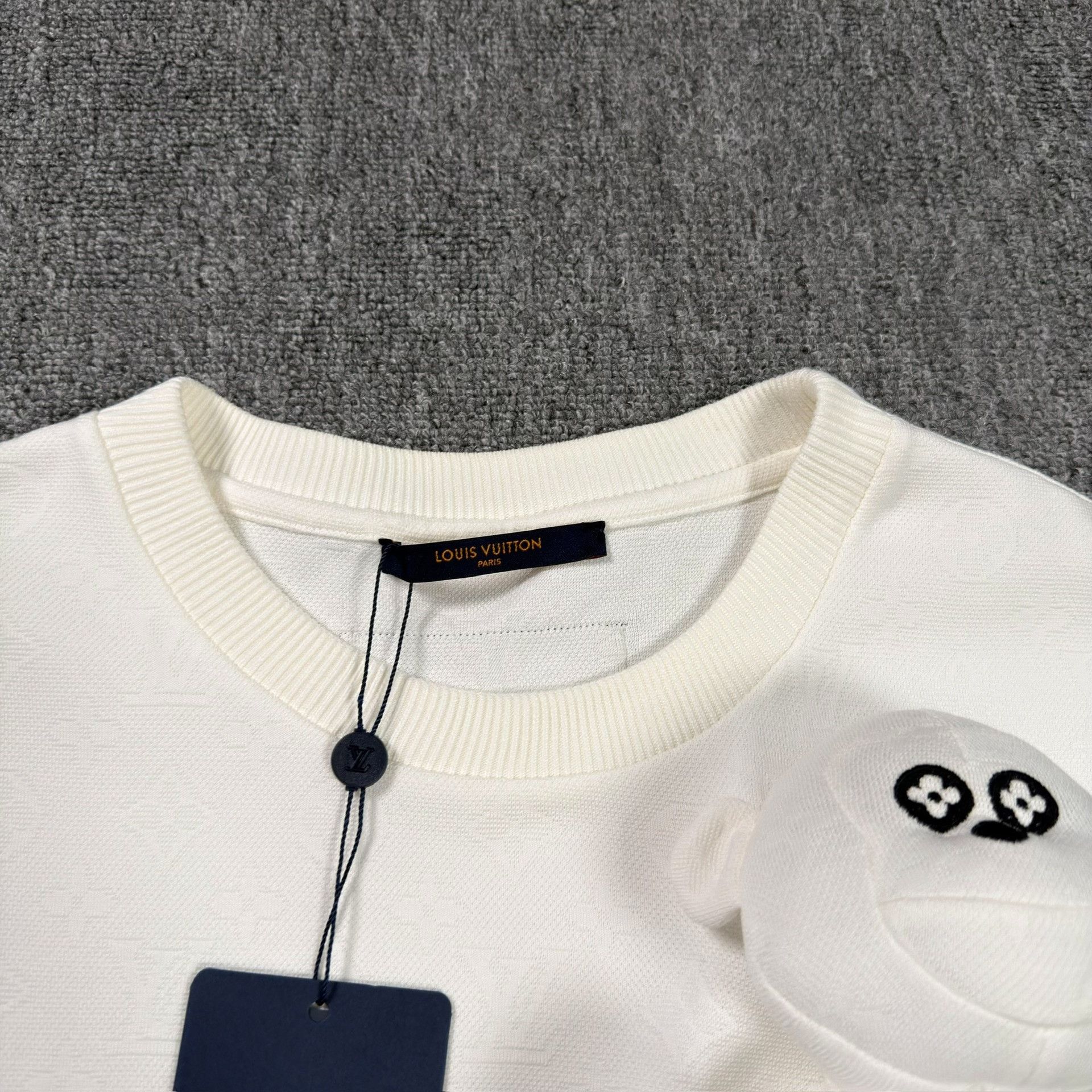 Louis Vuitton Louis Vuitton Monogram Embossed Puppet T-Shirt Size L Size US L / EU 52-54 / 3 - 4 Thumbnail