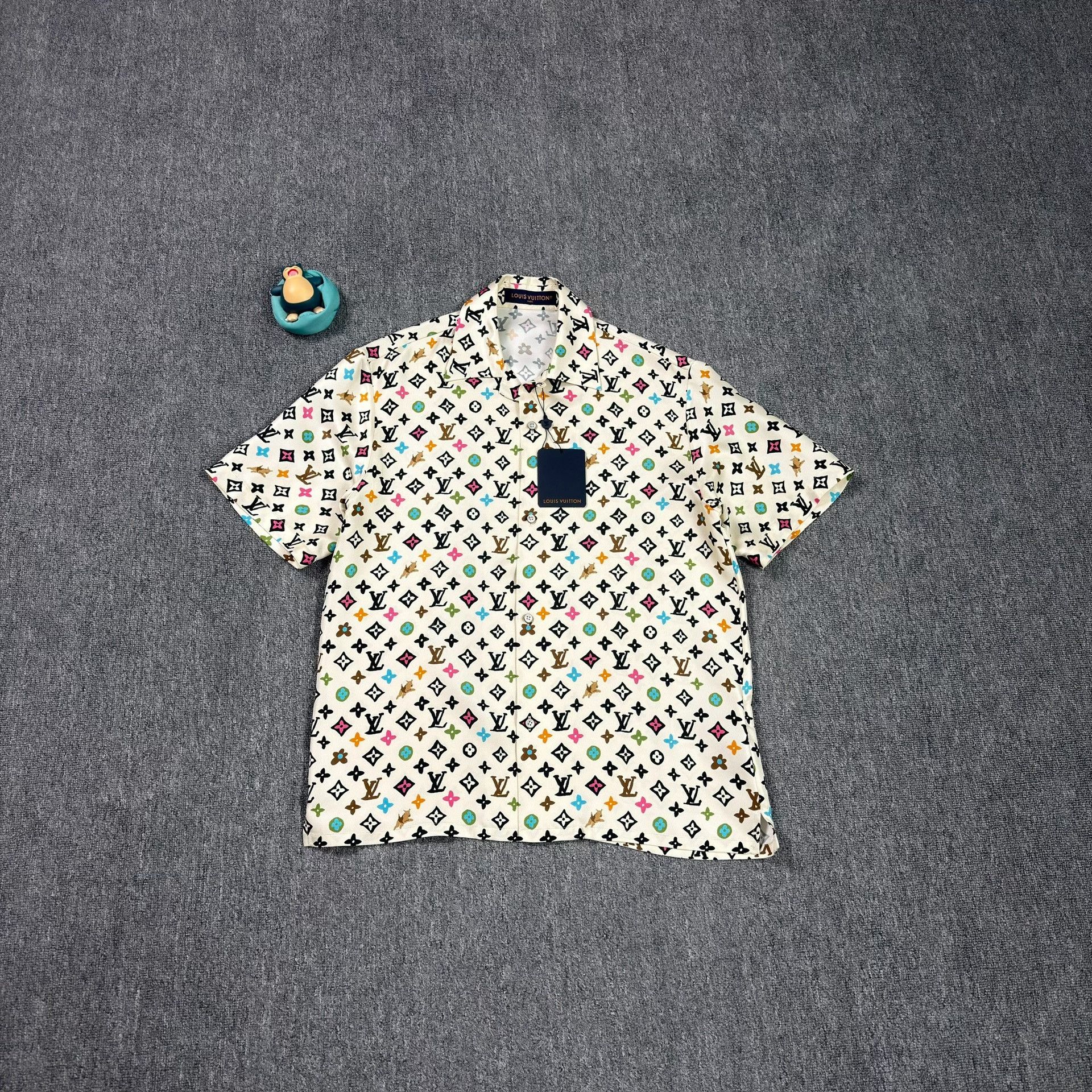 Louis Vuitton Louis Vuitton Monogram Short Sleeve Shirt Size S Size US S / EU 44-46 / 1 - 2 Thumbnail