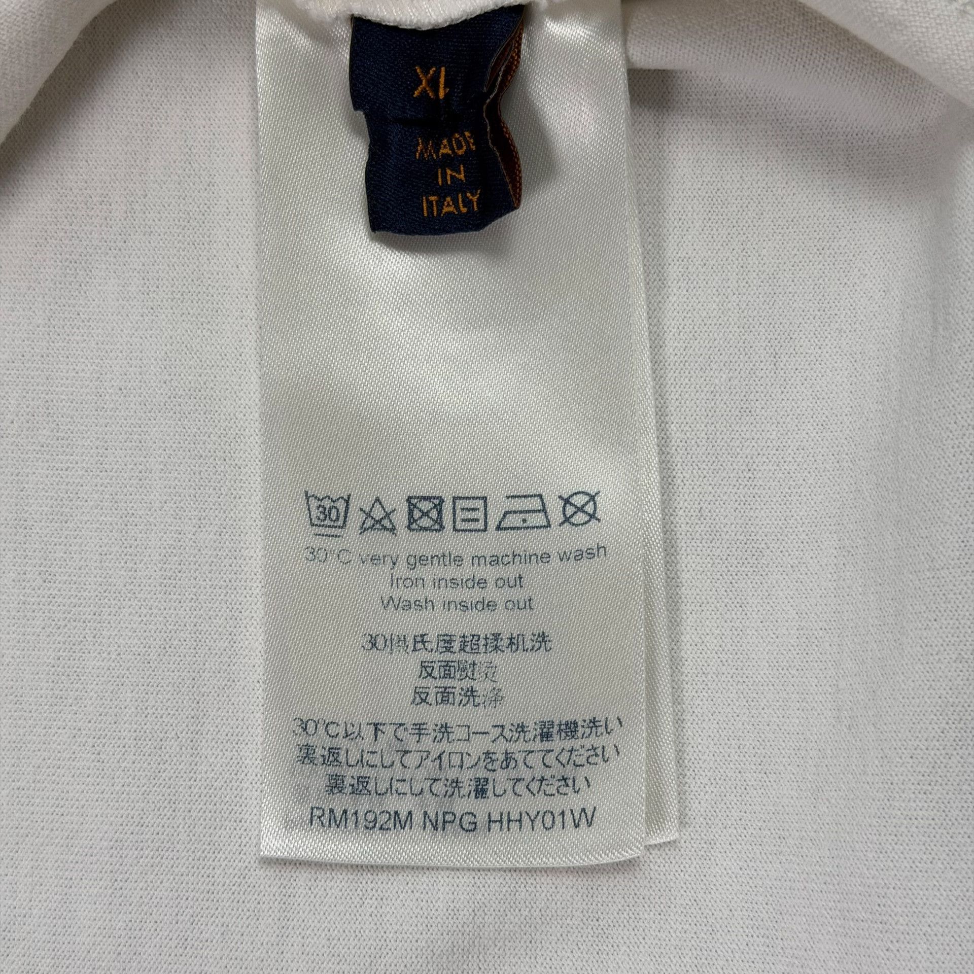 Louis Vuitton Louis Vuitton Mount Fuji Graphic T-Shirt Size XL Size US XL / EU 56 / 4 - 8 Thumbnail