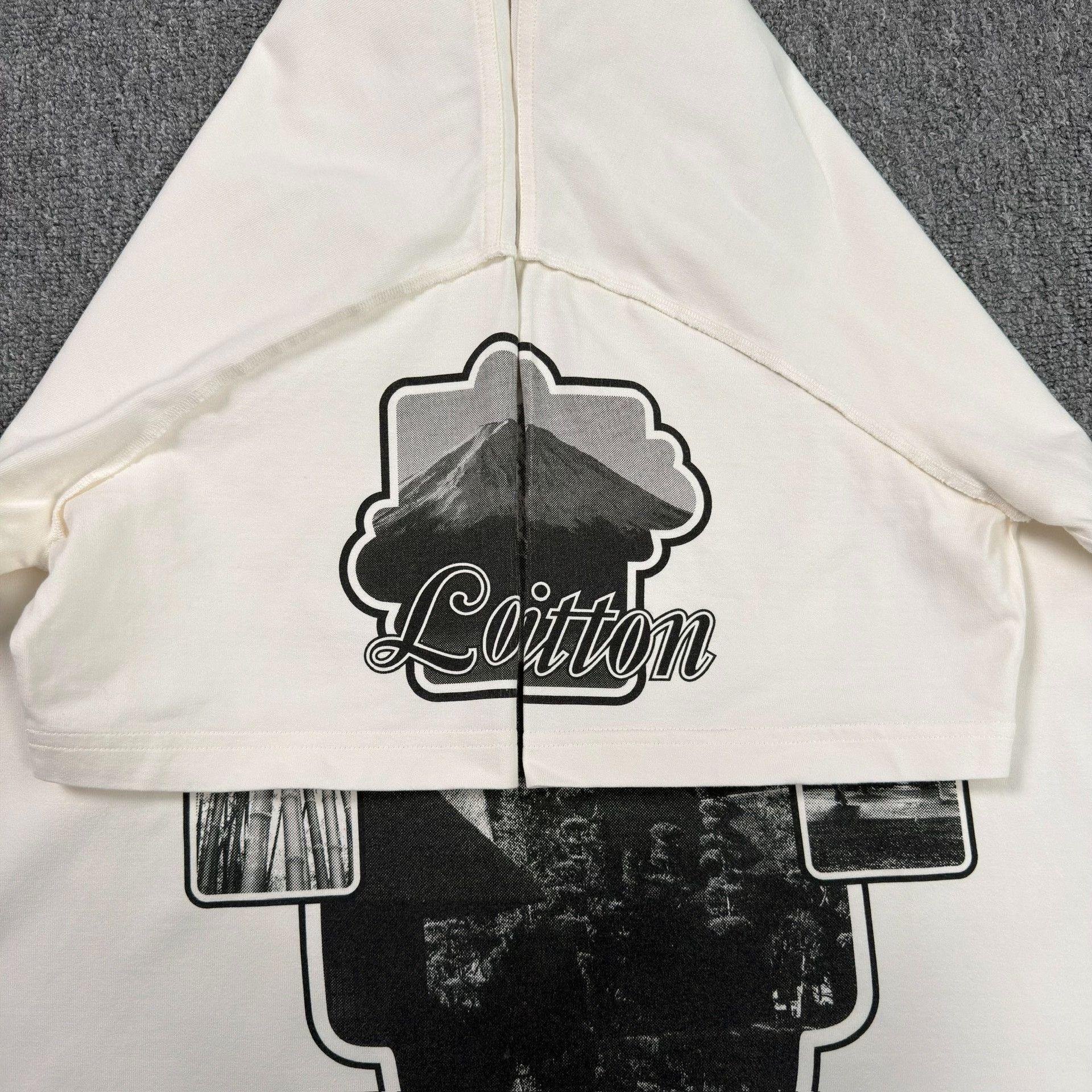 Louis Vuitton Louis Vuitton Mount Fuji Graphic T-Shirt Size XL Size US XL / EU 56 / 4 - 5 Thumbnail