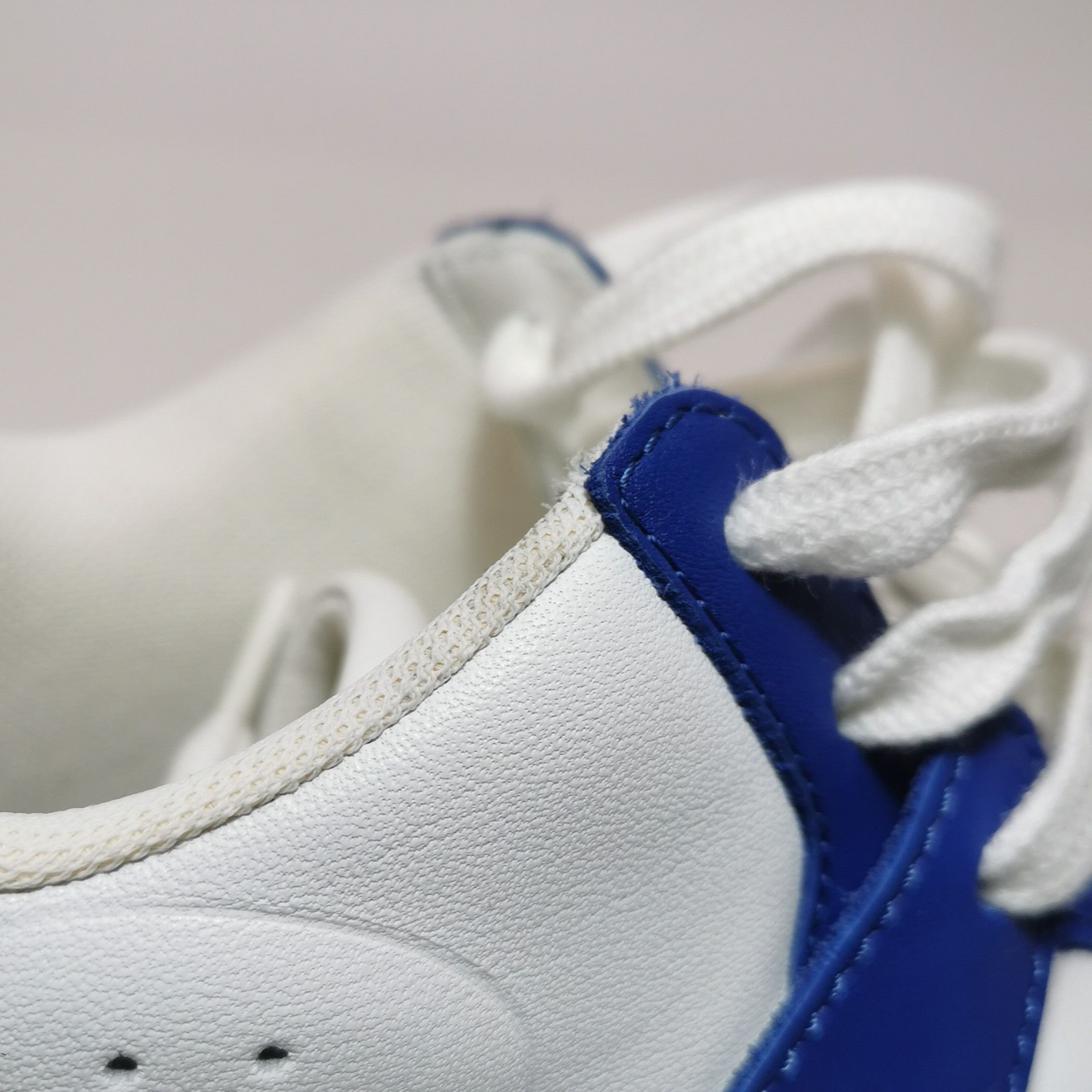 Celine Celine Men 6 Lowtop Sneakers Size US 6 / EU 39 - 8 Thumbnail